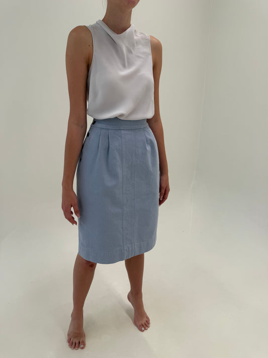 Fustă Fendi baby blue din jeans moale cu pense și talie ultra marcată înaltă