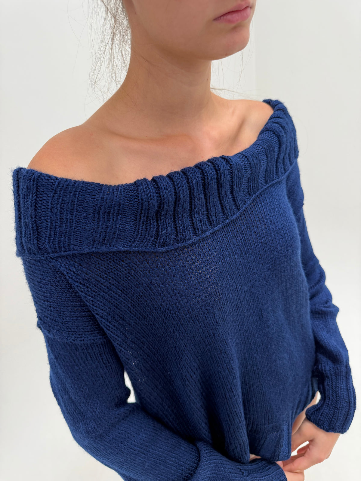 Pulover vintage cu fold-over Bardot neckline albastru cerneală