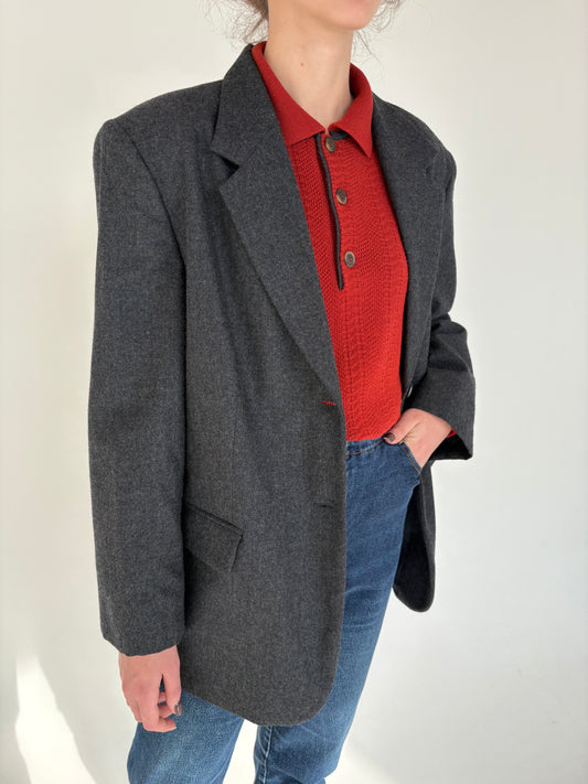 Sacou italian din lana plină pura certificată în croi clasic