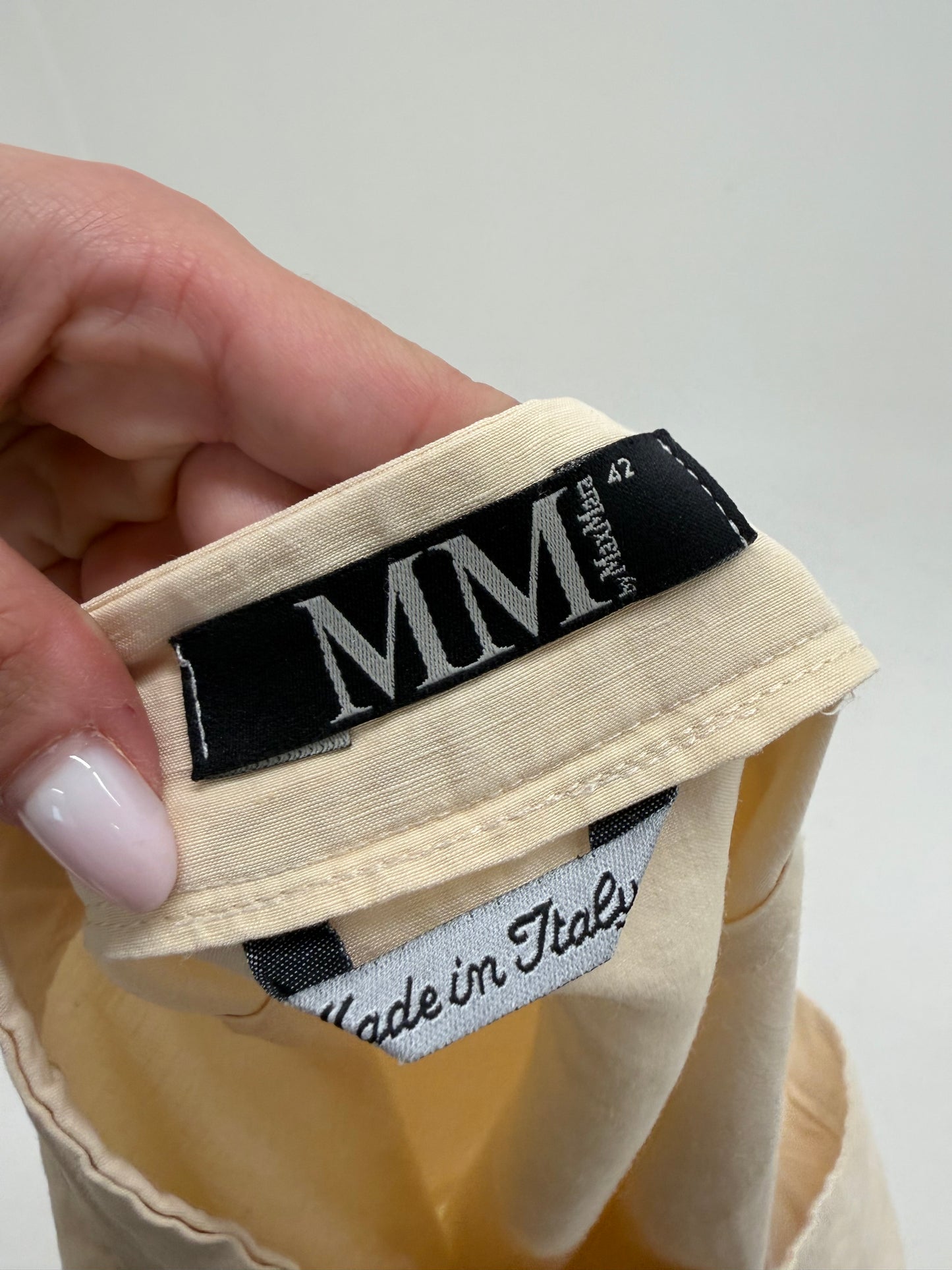 Fustă Max Mara nude din pânză de mătase naturală și in