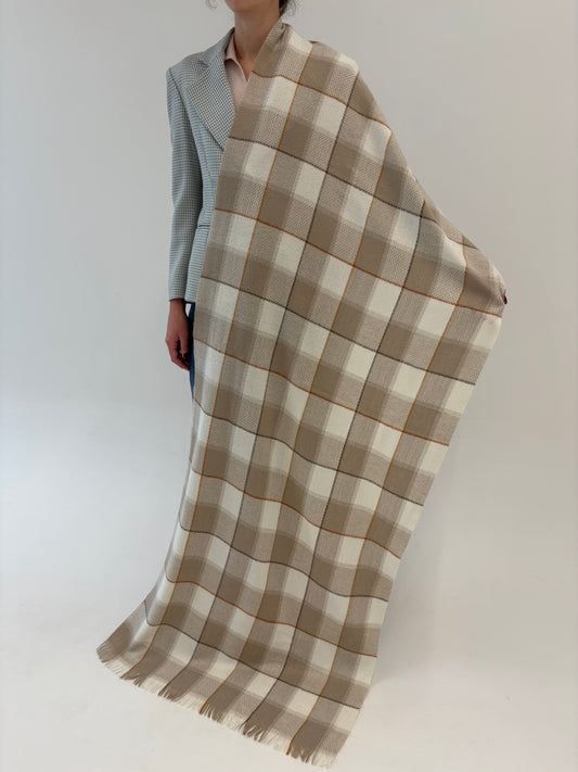 Shawl XXL în carouri și culori neutre  din cașmir plin