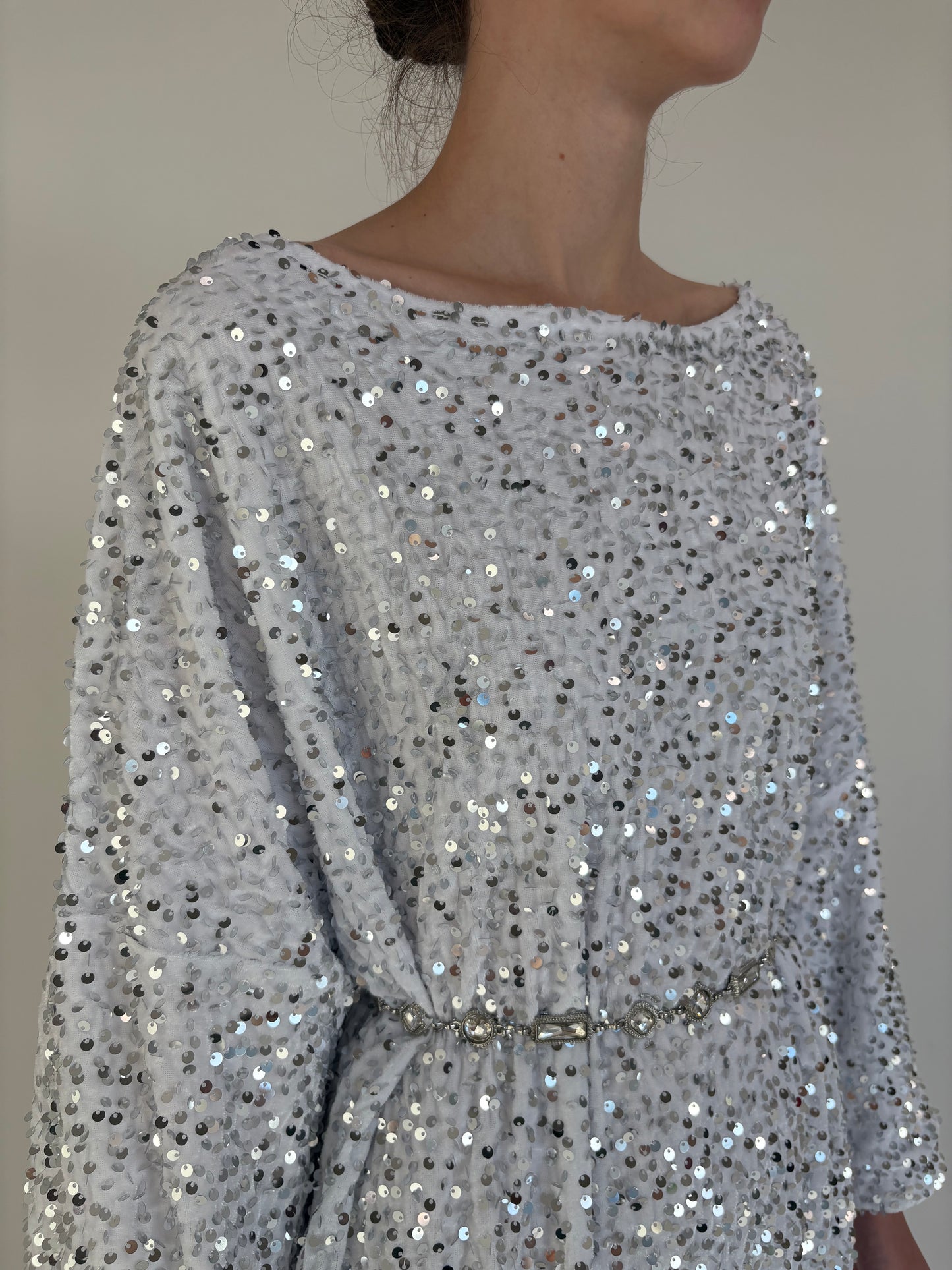 Rochie maxi din catifea extrem de moale cu aplicații din paiete argintii