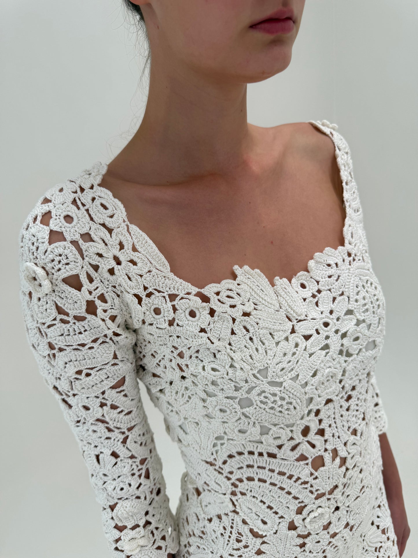 Rochie bijuterie integral din macrame lucrat manual