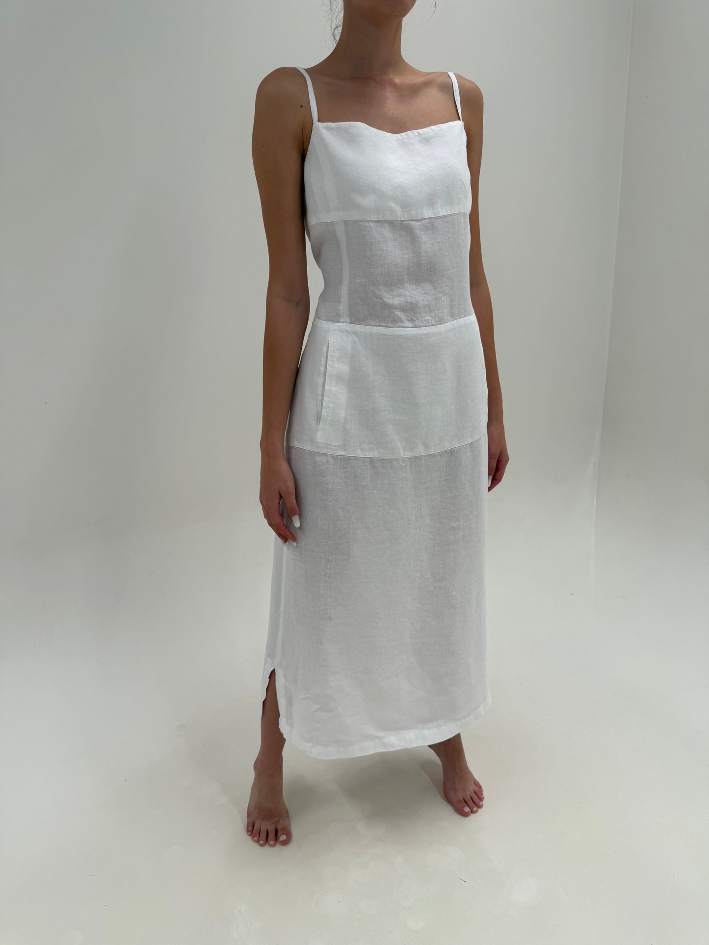 Rochie Max Mara din in pur în croi minimalist cu buzunare