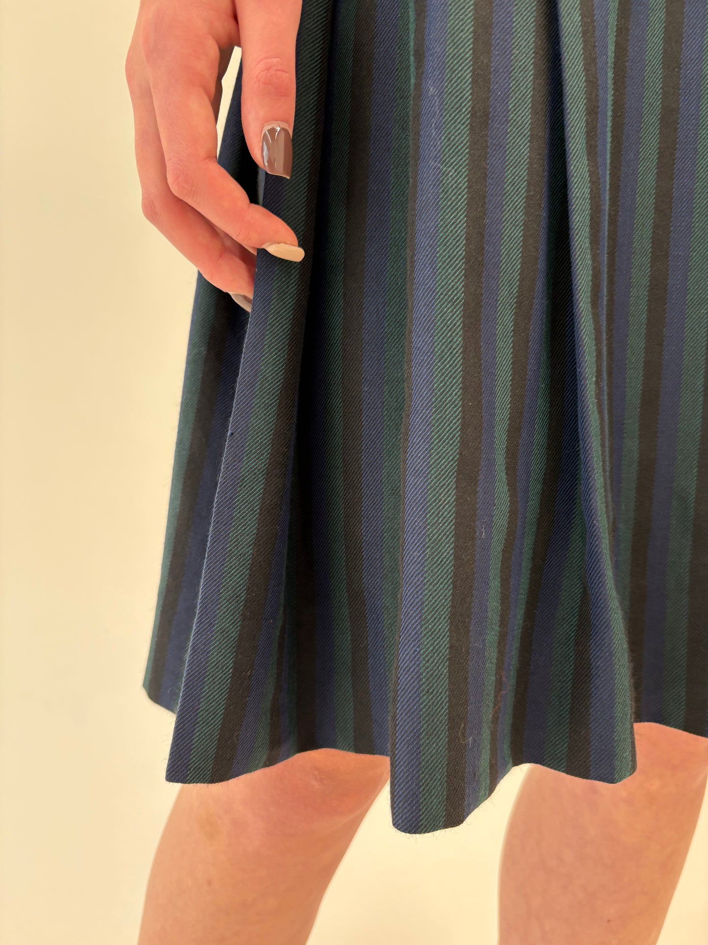 Fustă vintage plisată din lana groasă în dungi verticale și culori superbe