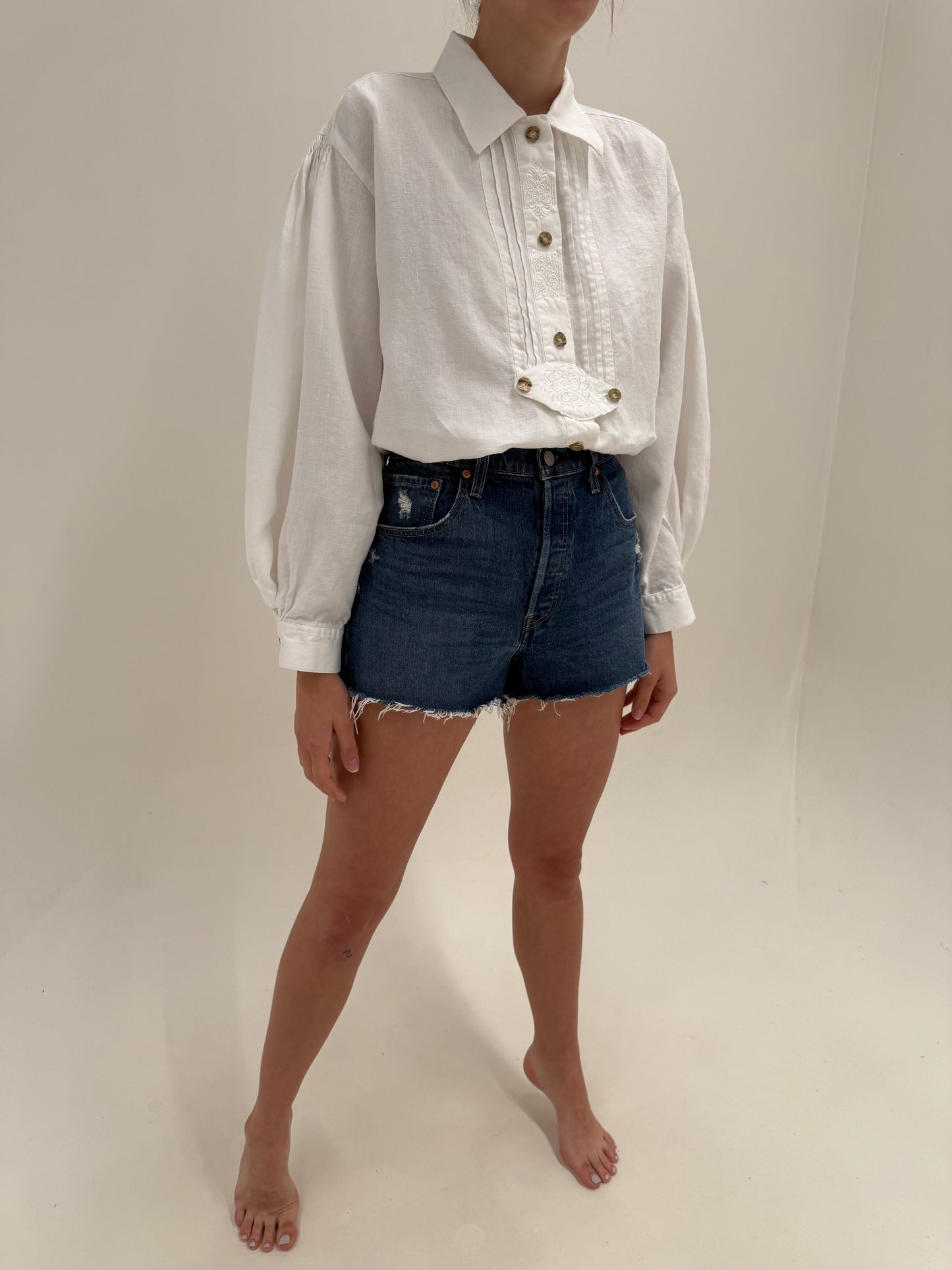 Pantaloni scurți Levi’s din jeans dark wash