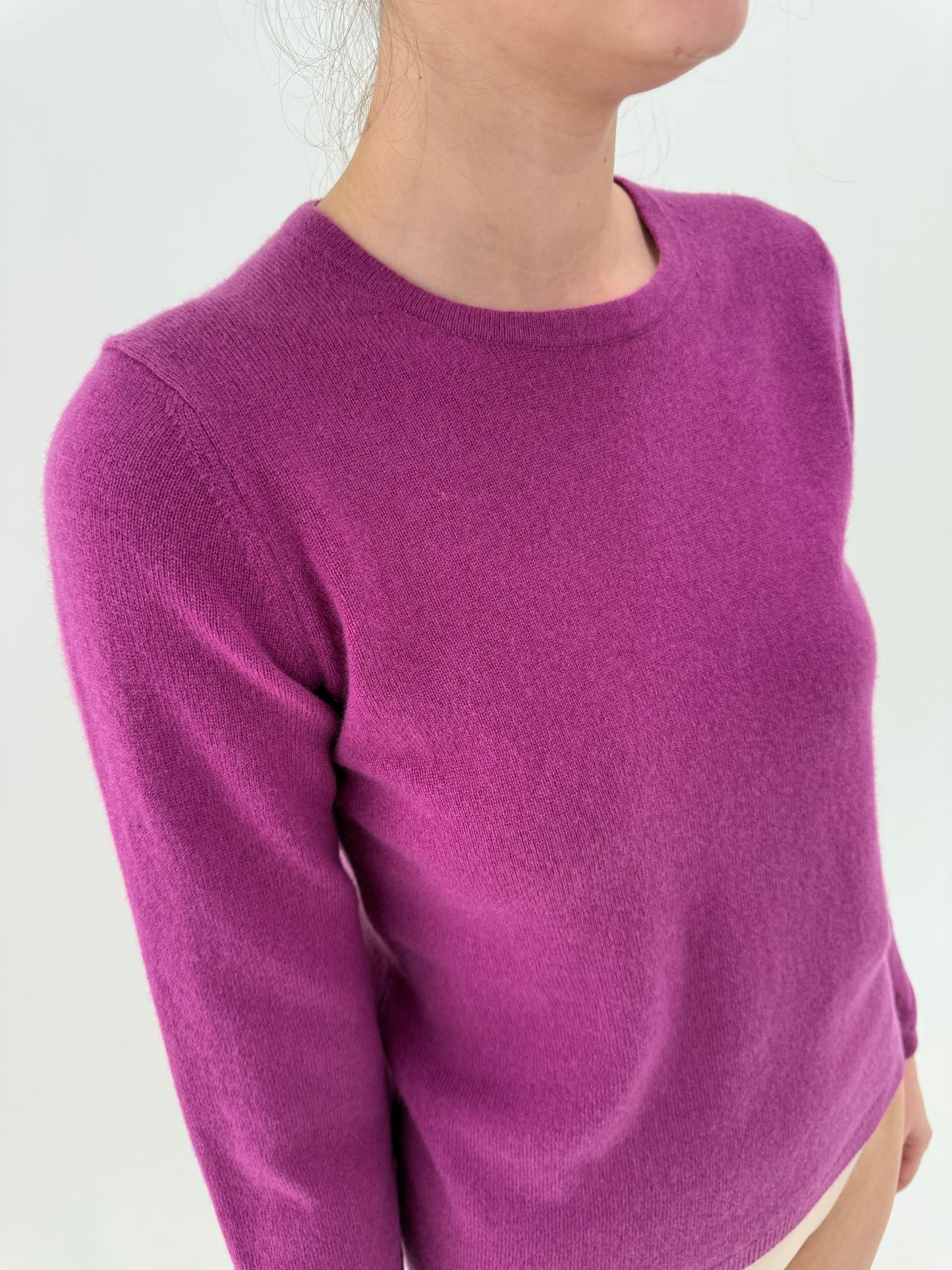 Pulover dark magenta din cașmir crew neck