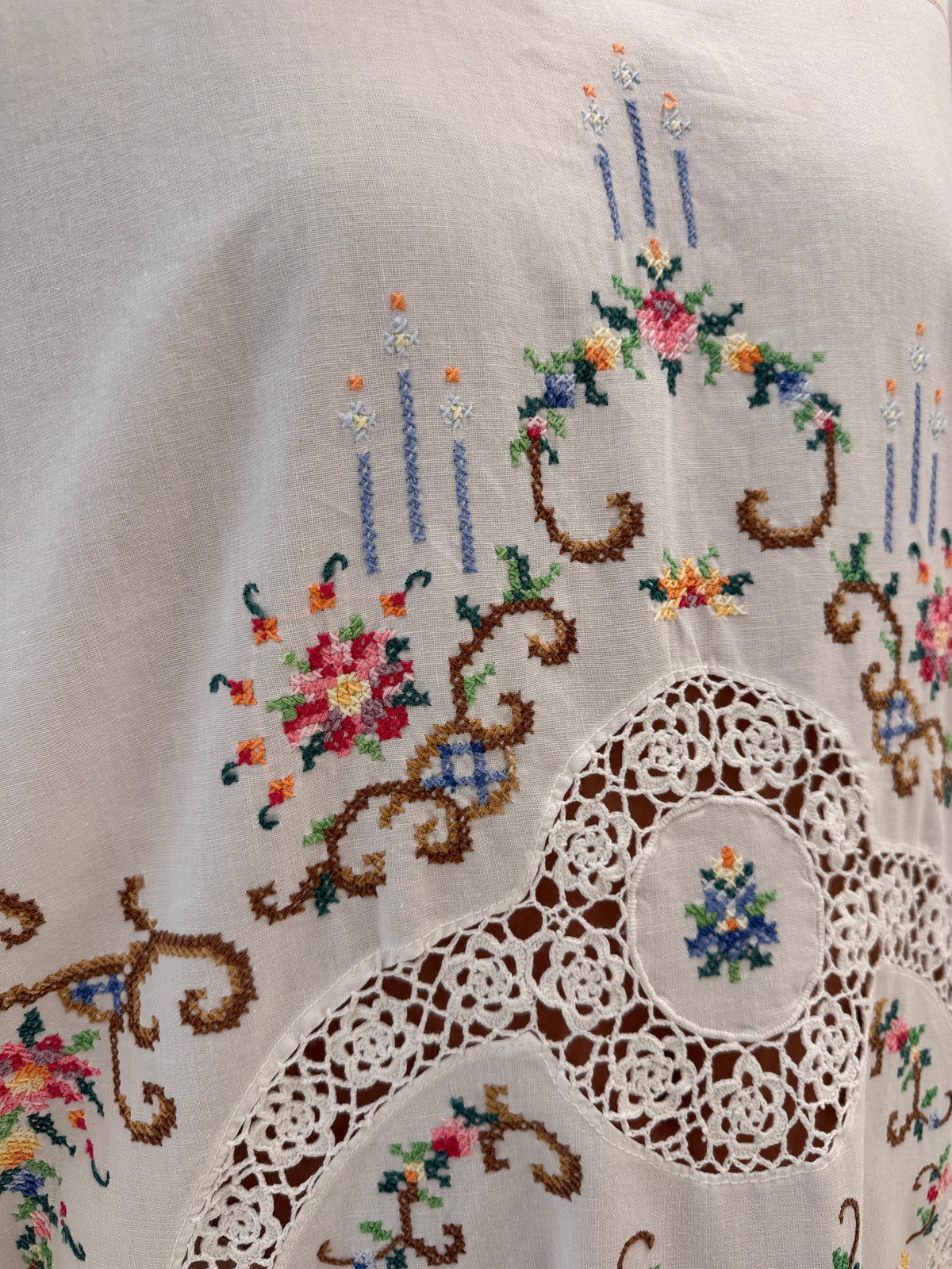 Kaftan bujuterie cu broderie manuală colorată excepțională din pânză de in și bumbac
