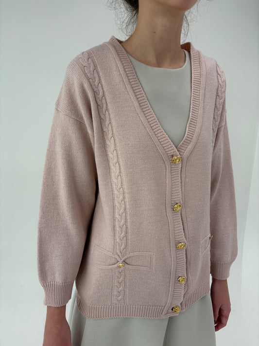Cardigan petite din lana merino extrafina powder pink de gramaj mare