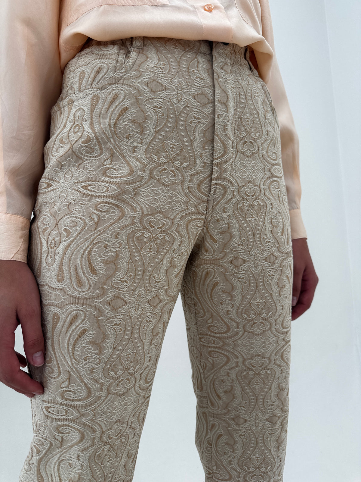 Pantaloni camel mom fit din brocart ultra confort modelator petite
