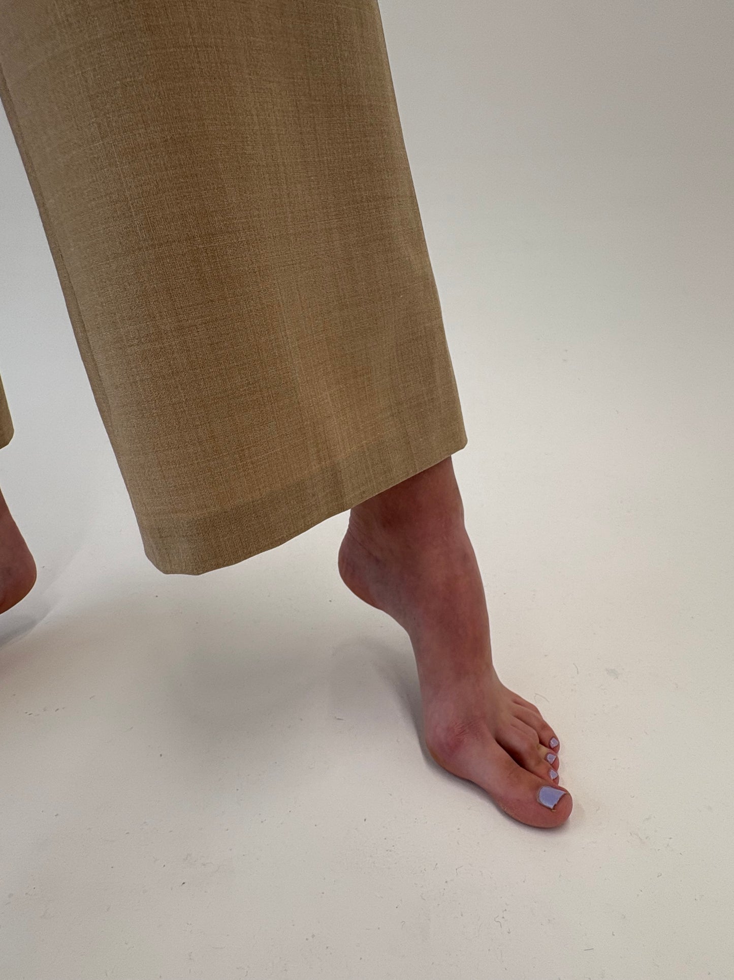 Pantaloni camel palazzo din mix de lana extrafina ușor strech