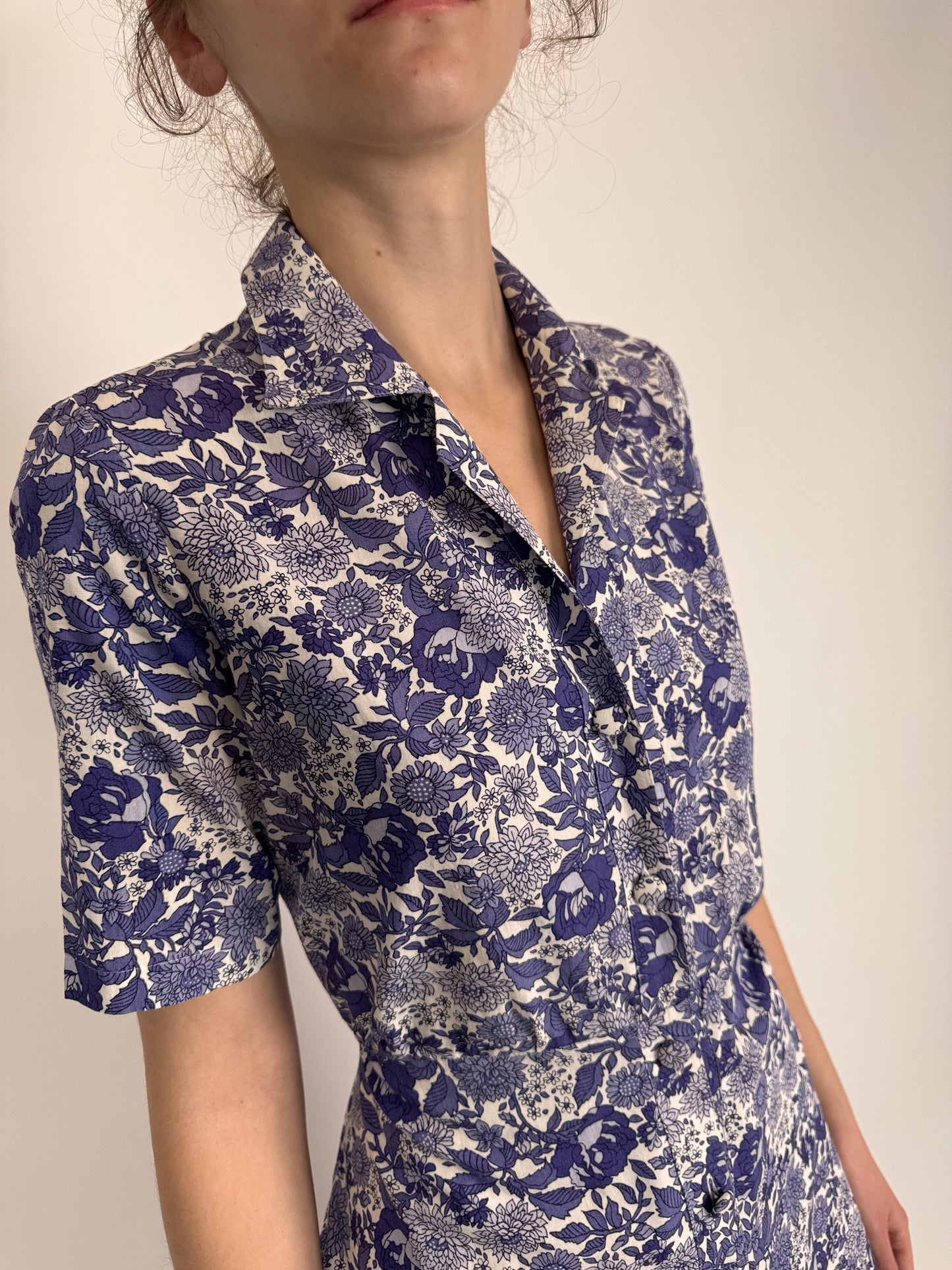 Rochie vintage italiană  cu print superb din pânză extrafina