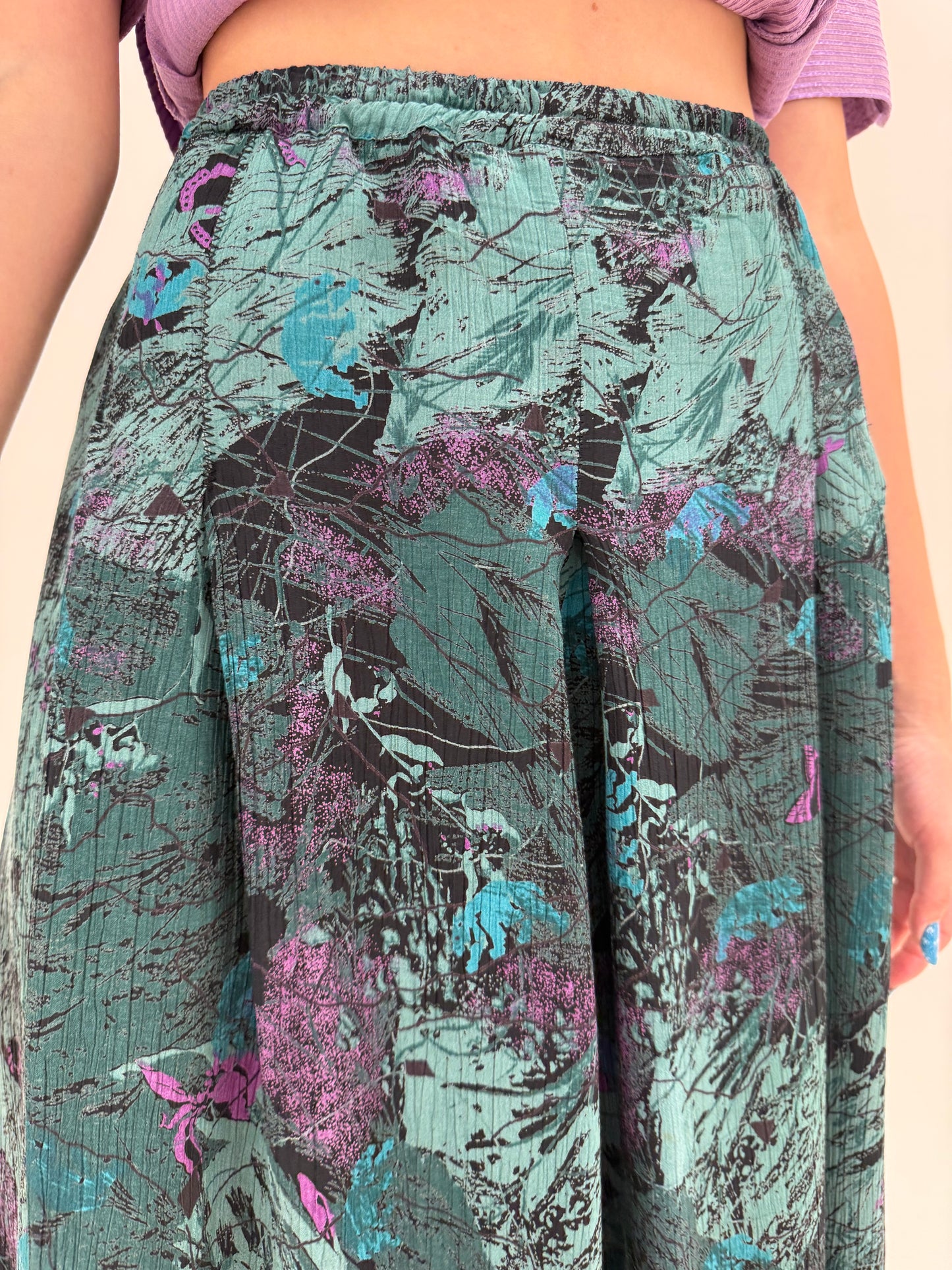 Fustă pantaloni vintage în combinație superbă de culori din crop e super vaporos
