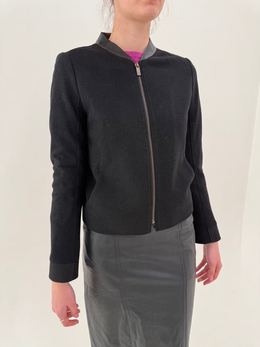 Bomber negru Hugo Boss din lana extrafina și piele naturală la guler