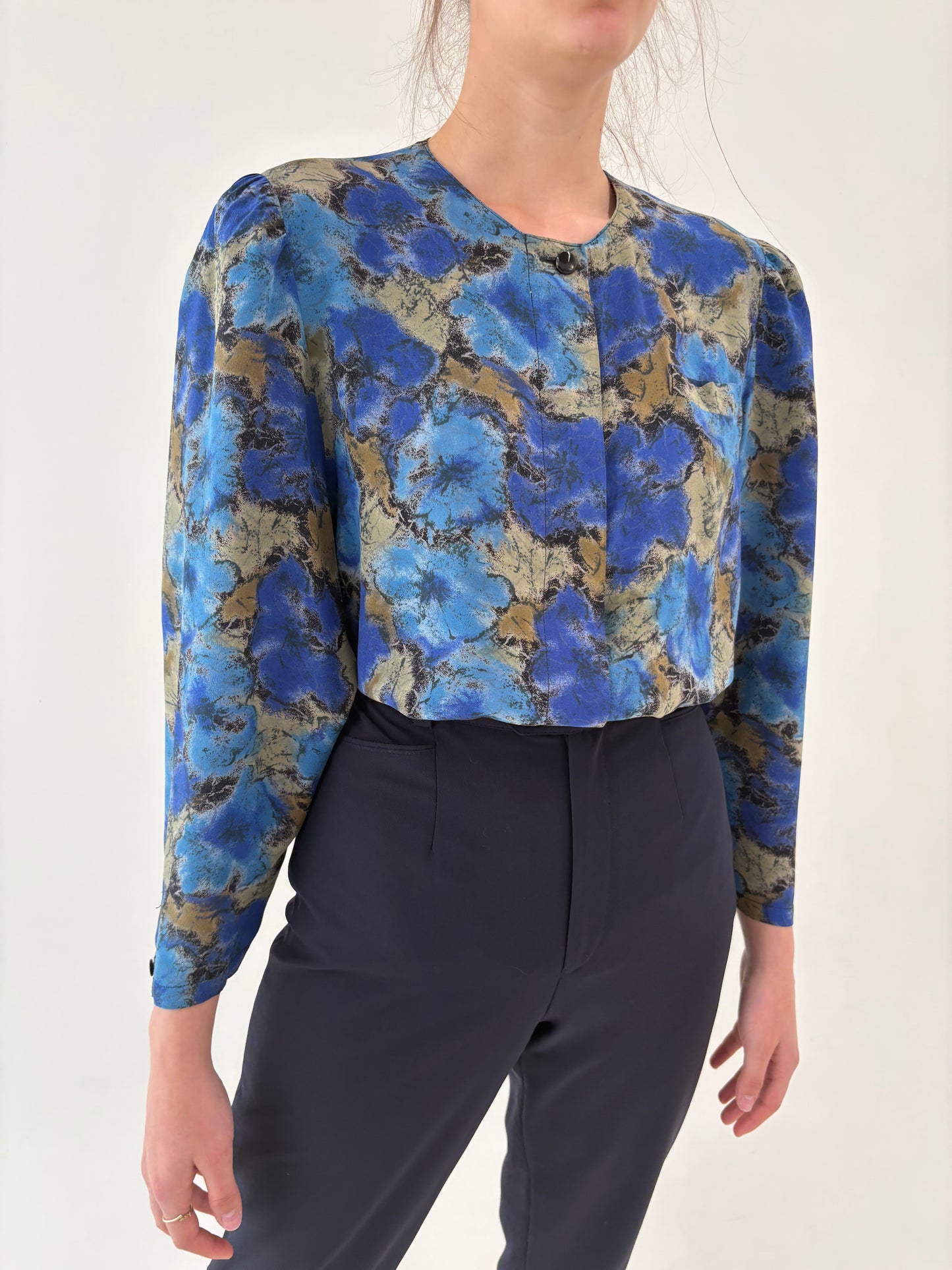 Cămașa vintage din mătase naturală cu print floral