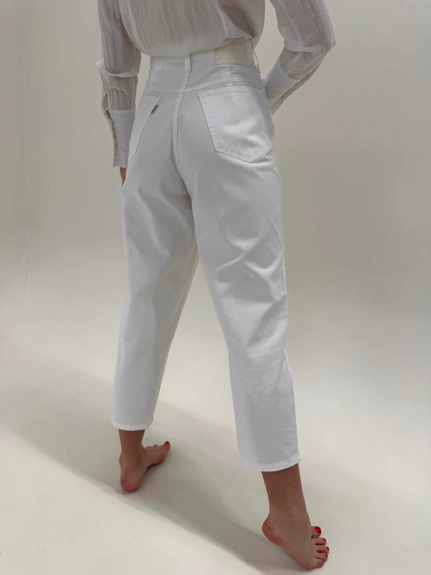 Jeans vintage mom fit petite cu talie ultra înaltă