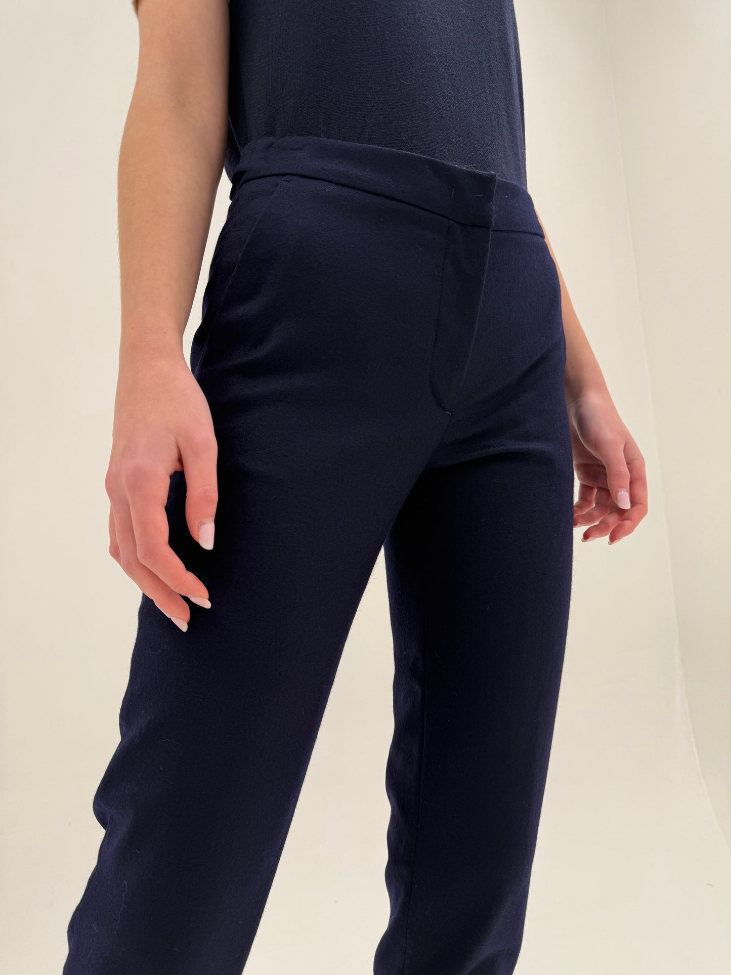 Pantaloni tall Navy blue din lana extrem de fină plină