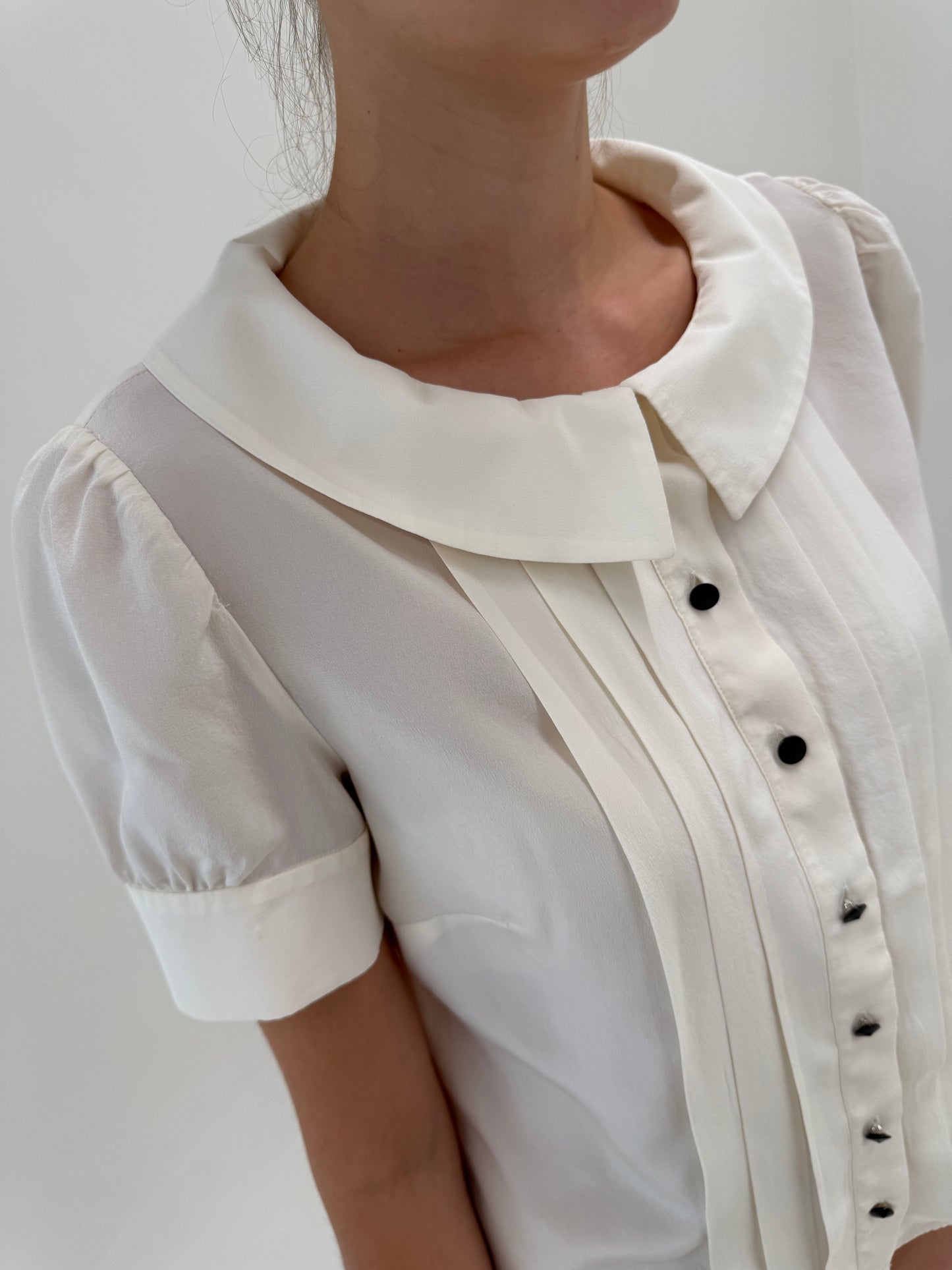 Camasa luxury Luisa Spagnoli din mătase natuala butter white în croi feminin