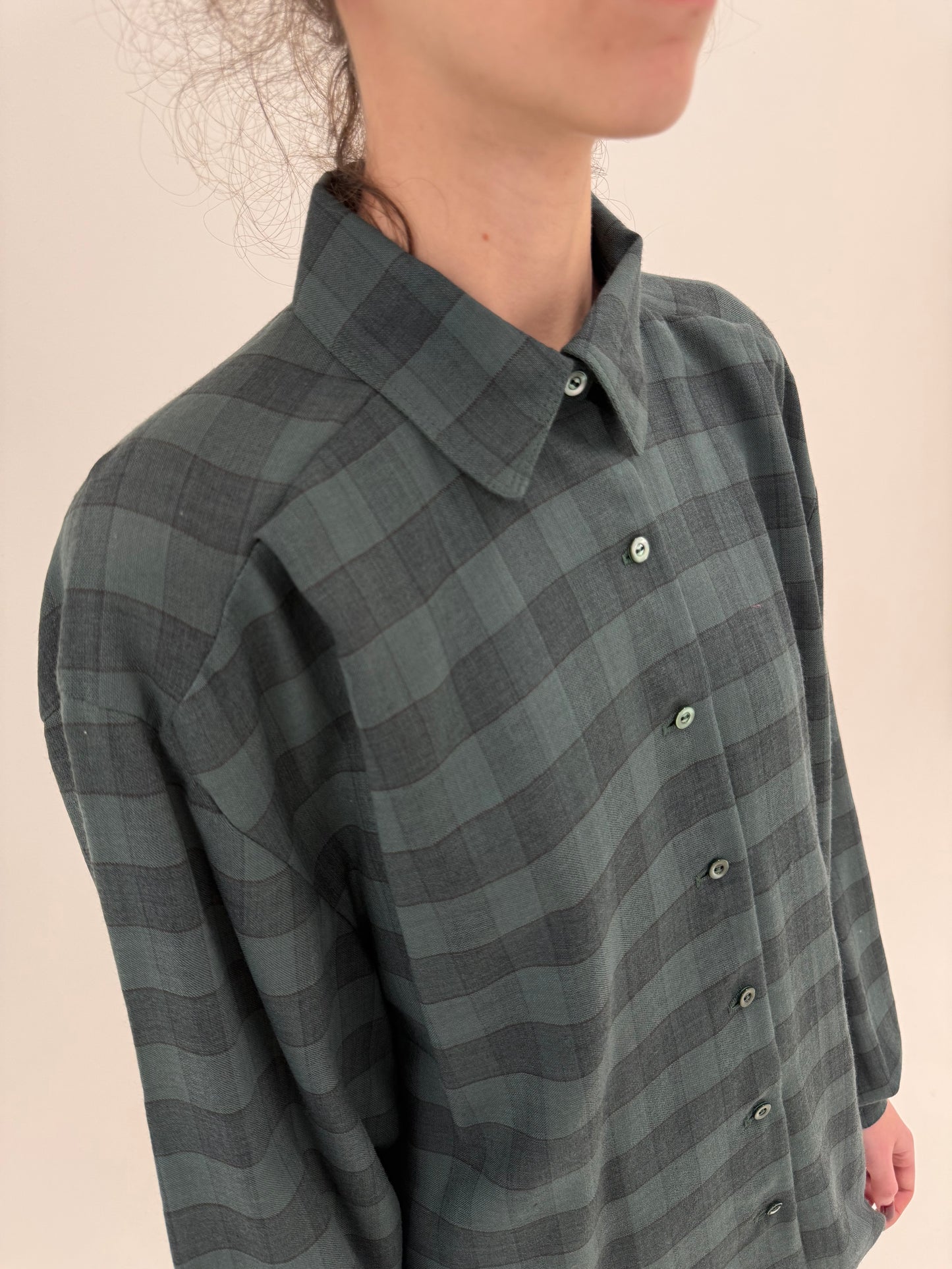 Set din lana extrafina în carouri cu fustă plisată midi