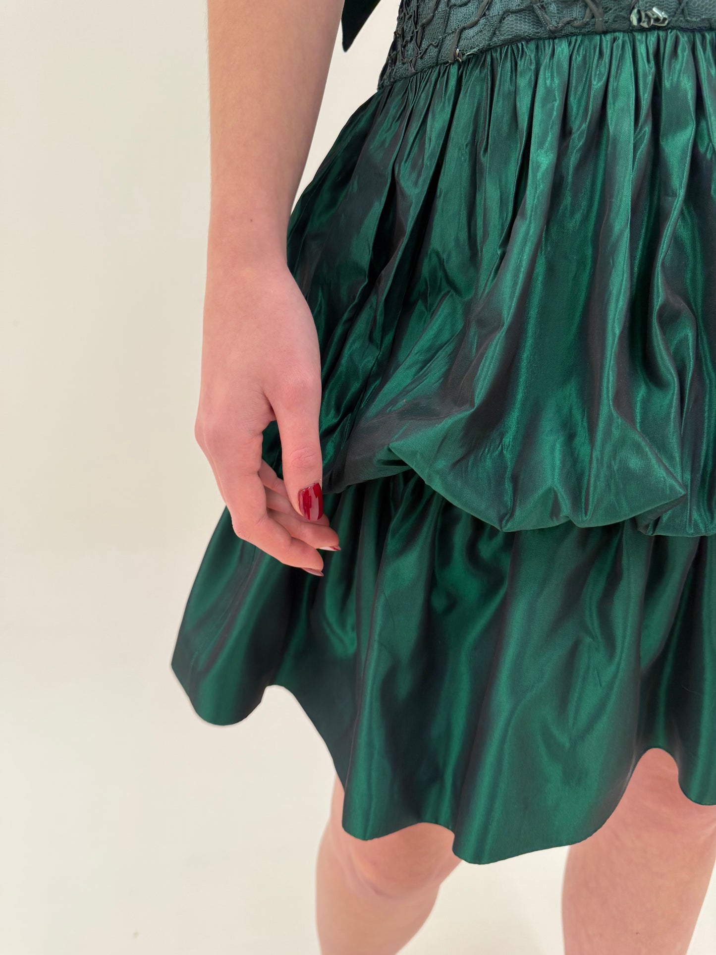 Rochie old vintage spectaculoasă foarte pretioasa sfârșit de ani 80