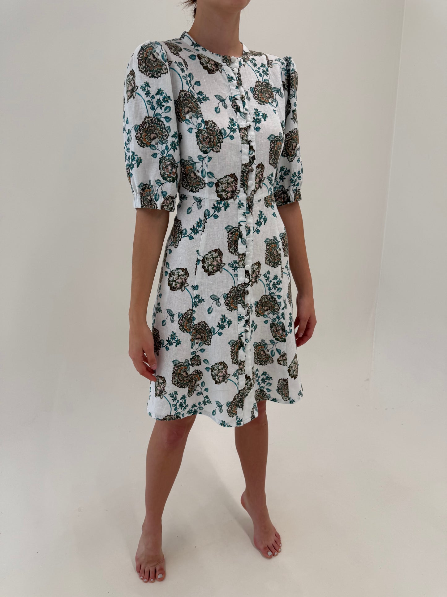 Rochie din in premium cu talie marcată ultra înaltă și buzunare