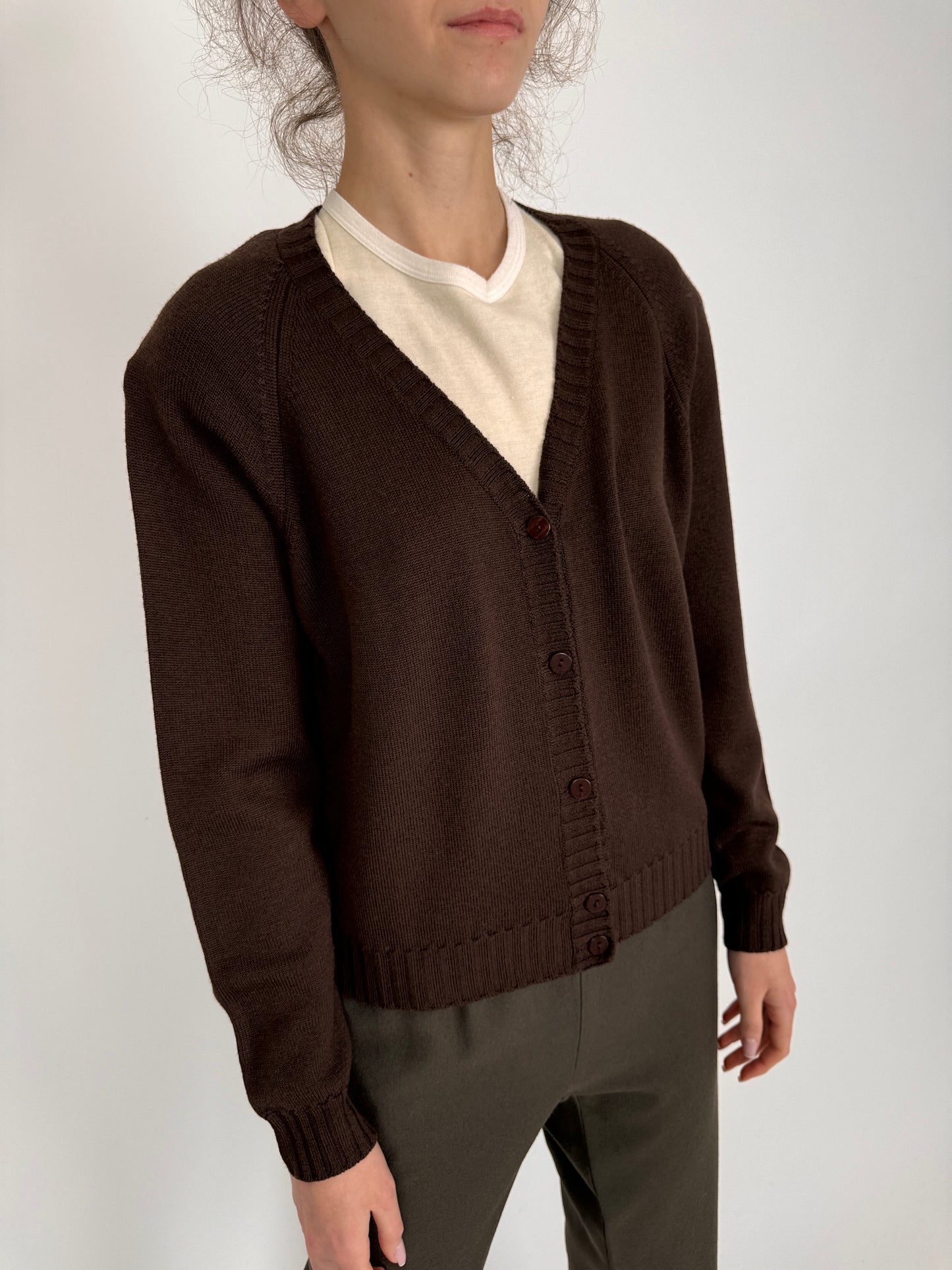 Cardigan premium chocolate brown din lana merino extrafina