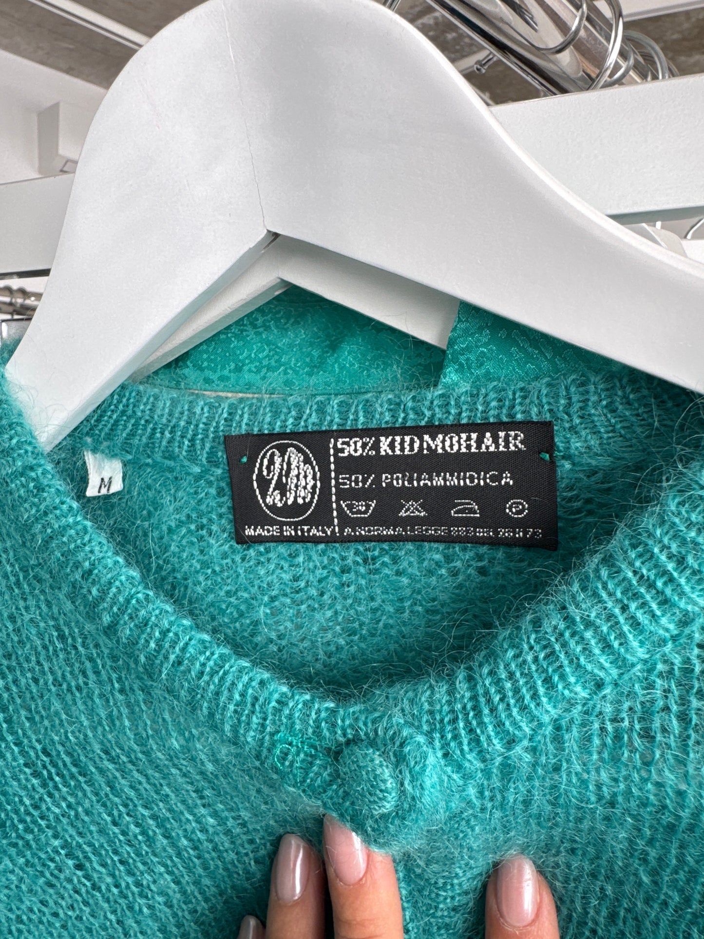 Cardigan vintage din baby mohair în croi uktra feminin cu fundițe