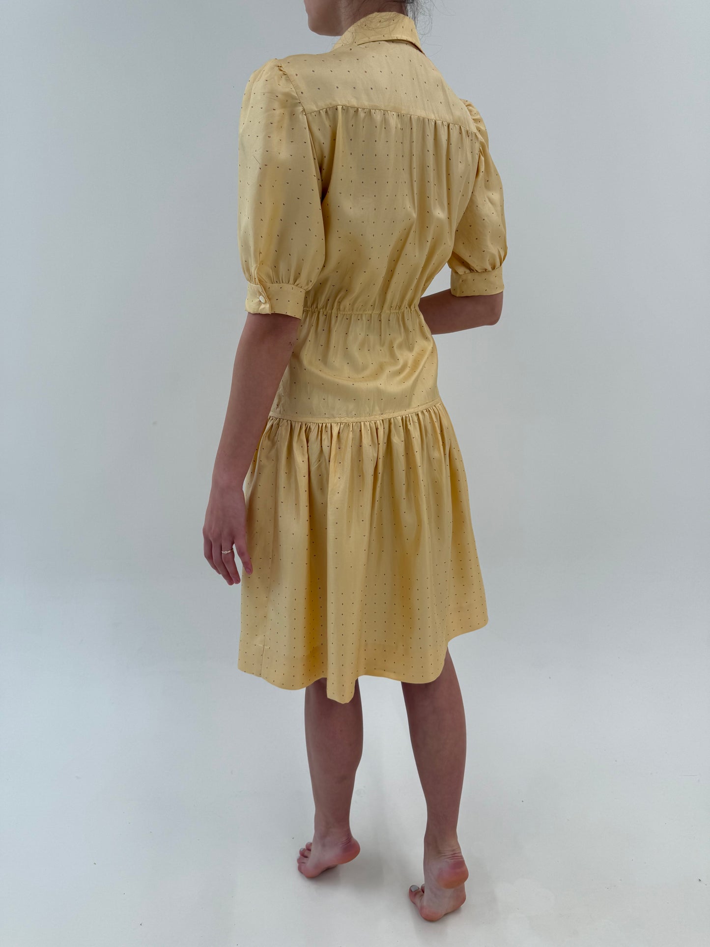 Rochie vintage cu buline din mătase naturală cu talie ultra înaltă elastică