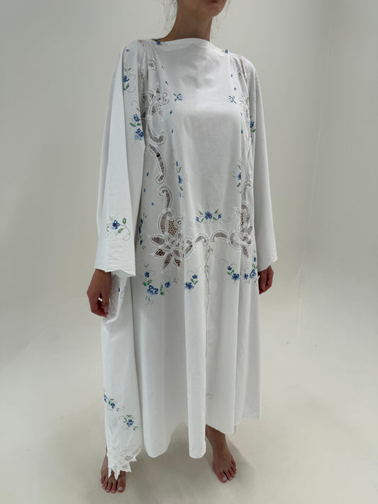 Kaftan bijuterie cu 2 tipuri de broderie manuală excepțională din pânză