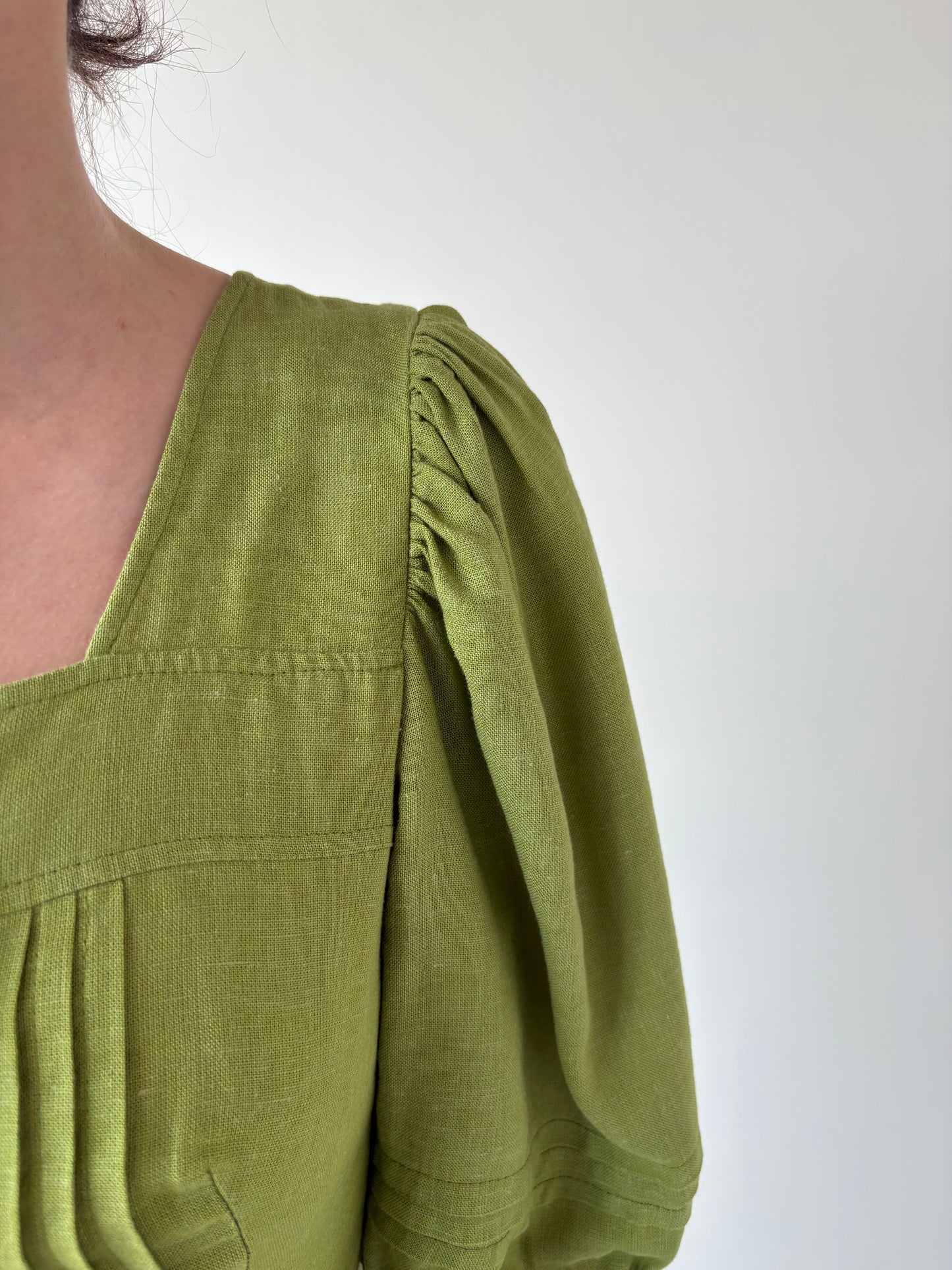 Rochie vintage seaweed green din in moale excepțional cu corsaj