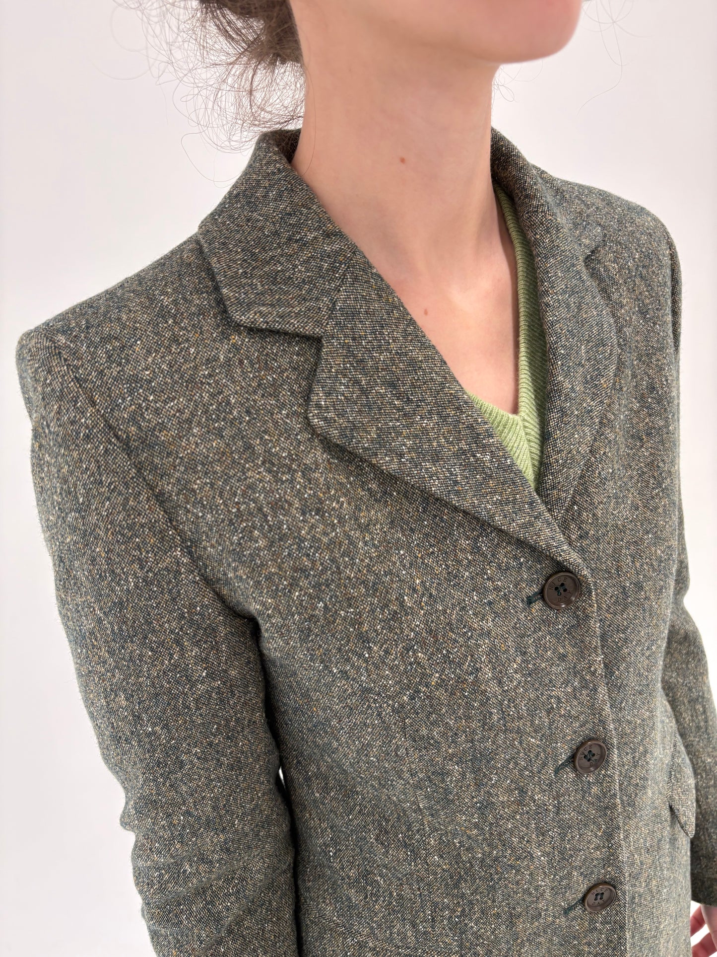 Sacou din tweed Donegal în combinație superbă de culori