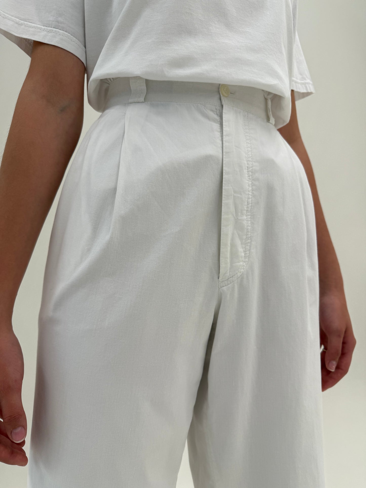 Pantaloni Valentino vintage din poplin excepțional de bumbac cu pense