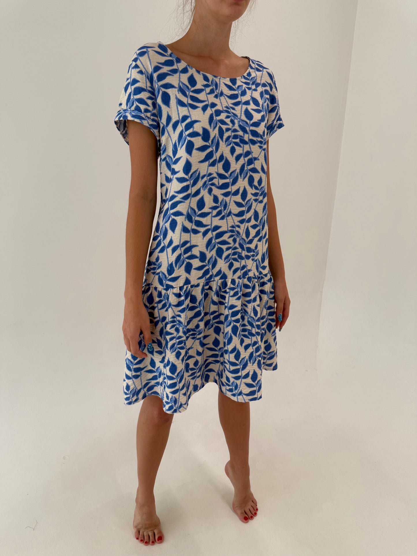 Rochie din pânză cu print albastru regal și talie căzută în croi lejer
