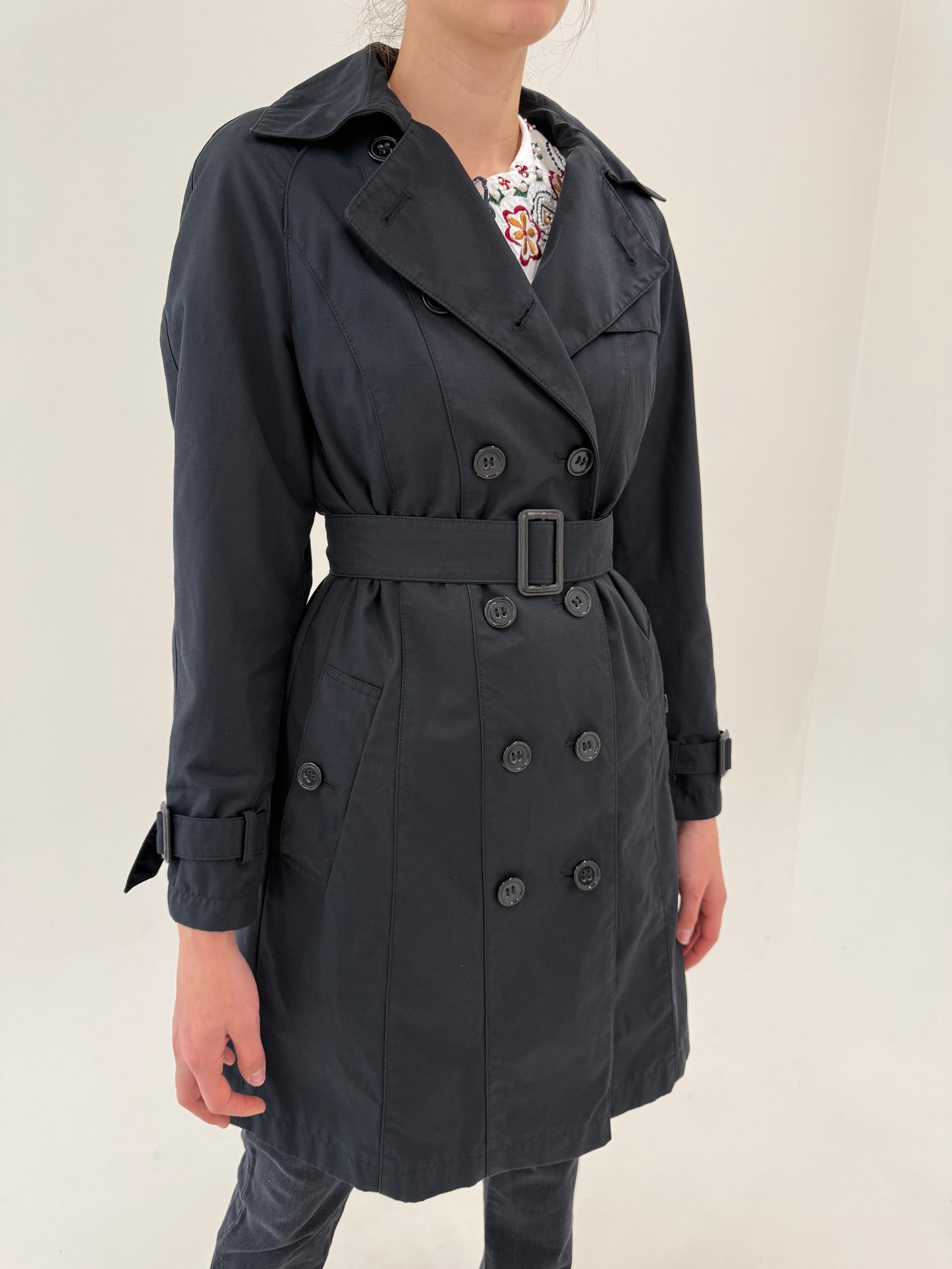 Trench de brand luxury Madeleine negru impermeabil