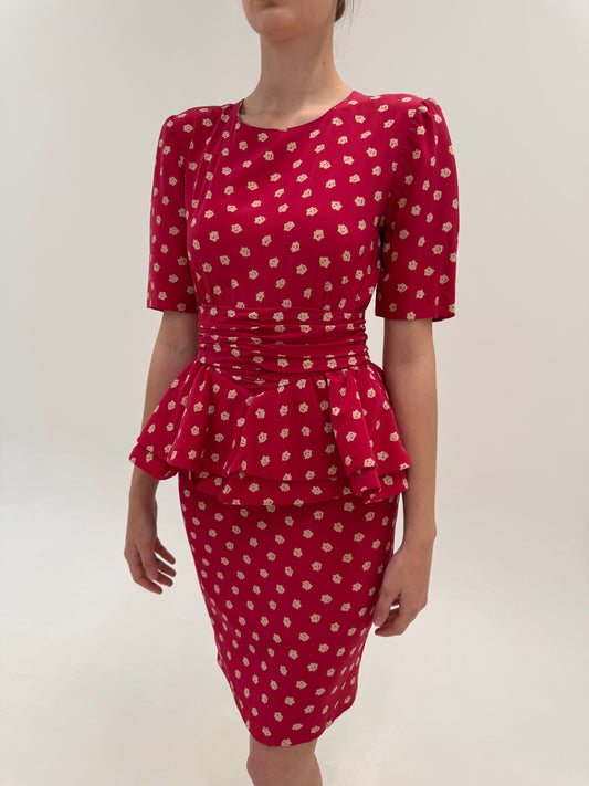 Rochie vintage cu talie ultra marcată și peplum din mătase naturală