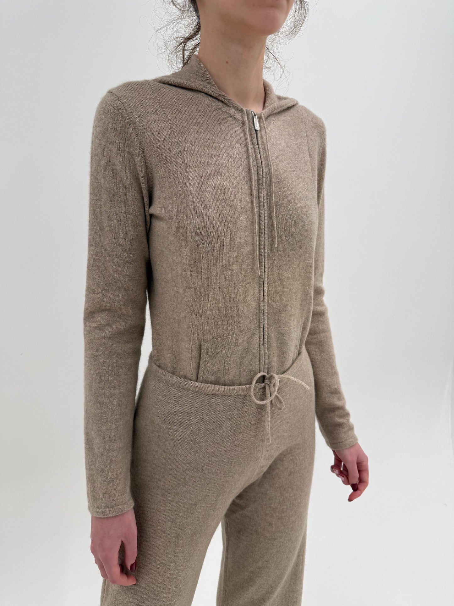 Set camel din cașmir multiply cu pantaloni palazzo și hanorac