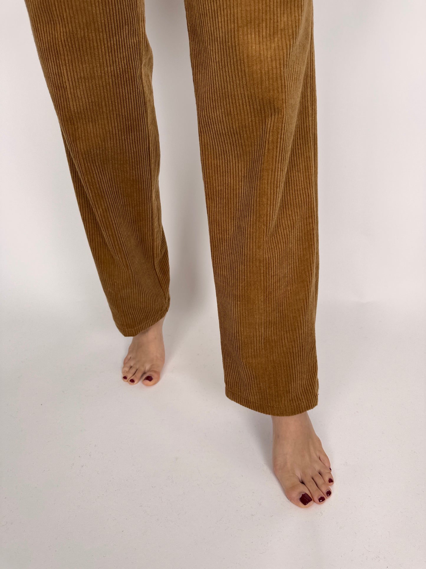 Pantaloni premium camel talk din corduroy gros de bumbac