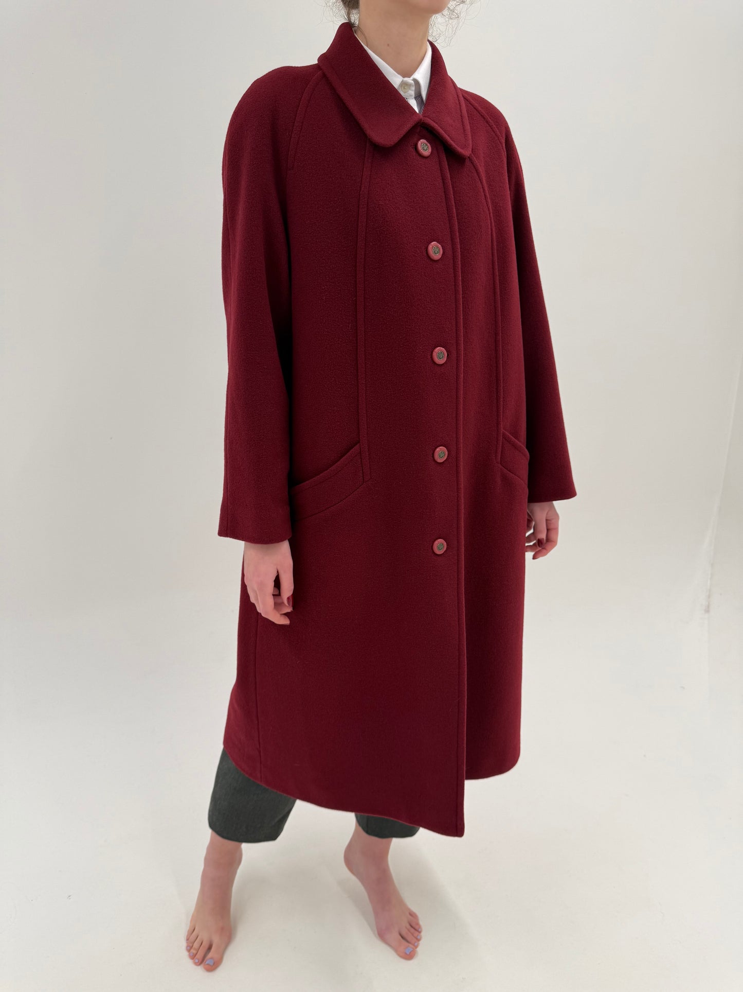 Palton burgundy din stofă extrafina de lana certificată ușor structurată