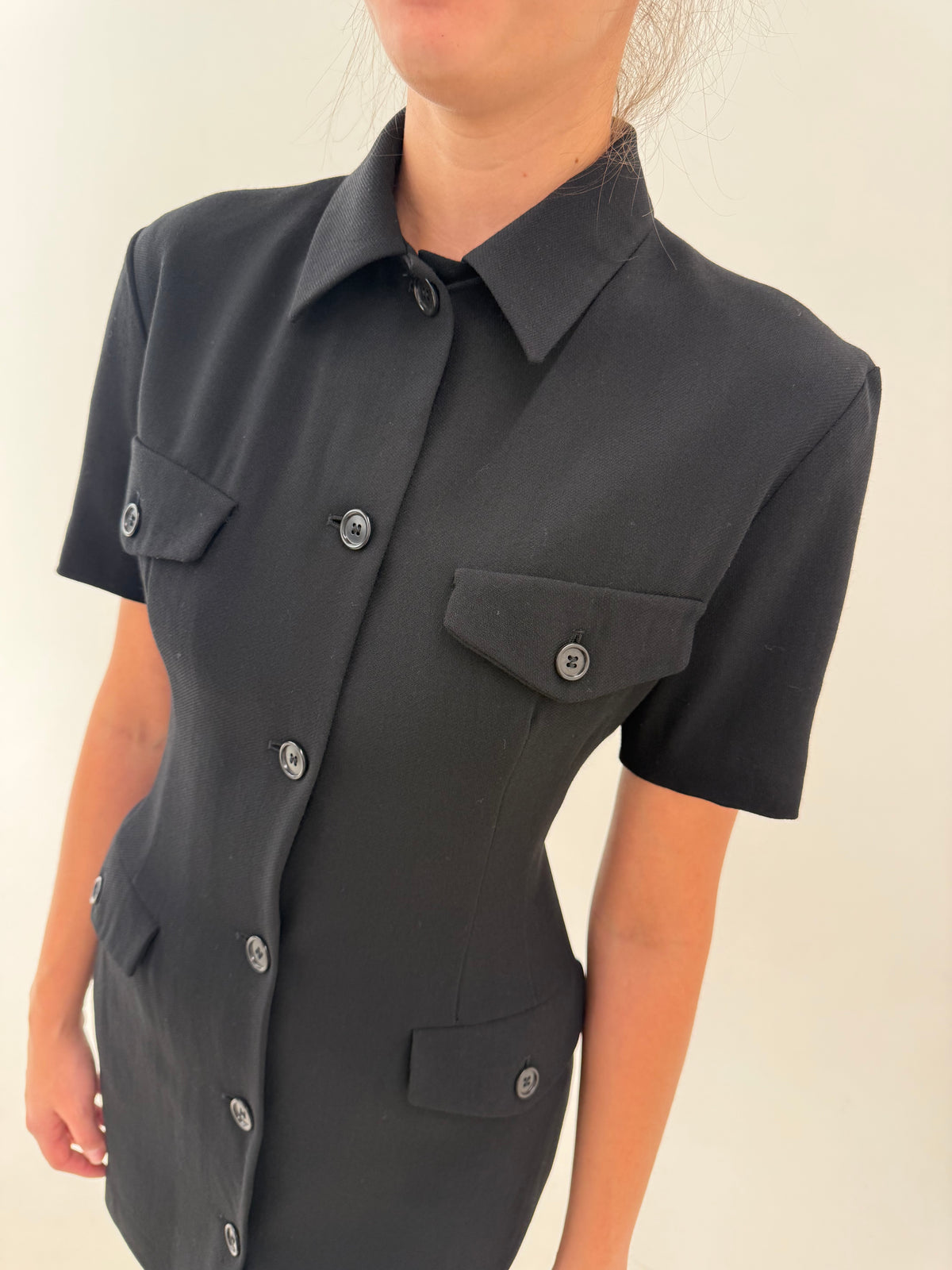 LBD vintage italiană excepțională în croi retro modern din lana extrafina