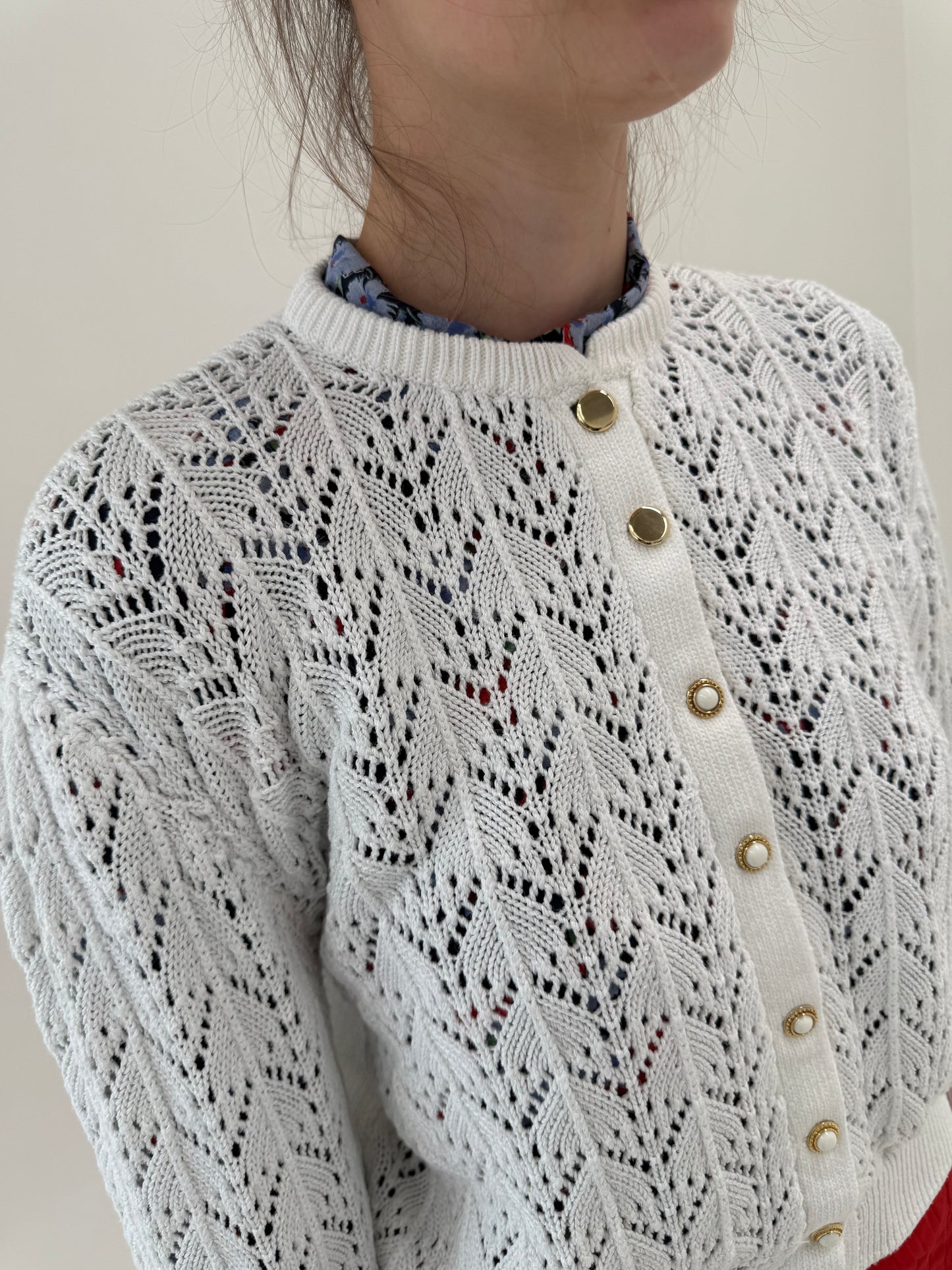 Cardigan vintage din bumbac dantelat exceptional cu nasturi aurii