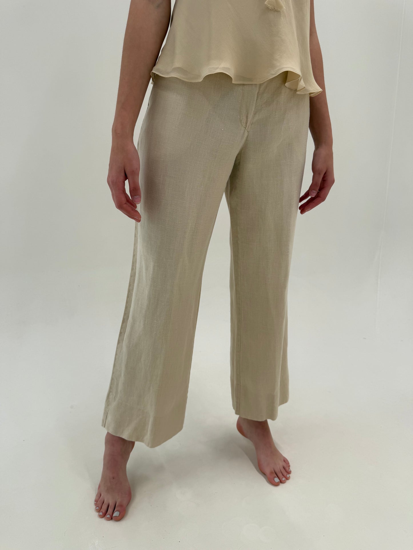 Pantaloni italienești premium camel în din in excepțional în croi drept petite