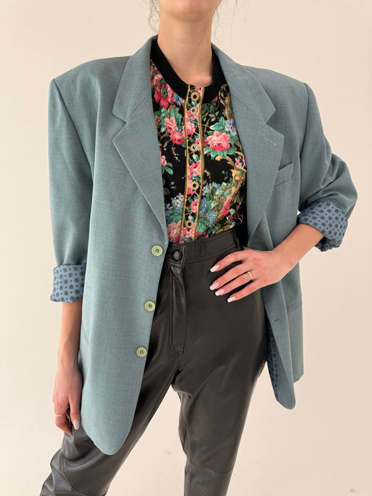 Sacou italian în culoare pudrată din lanita subțire extrafina în croi actual