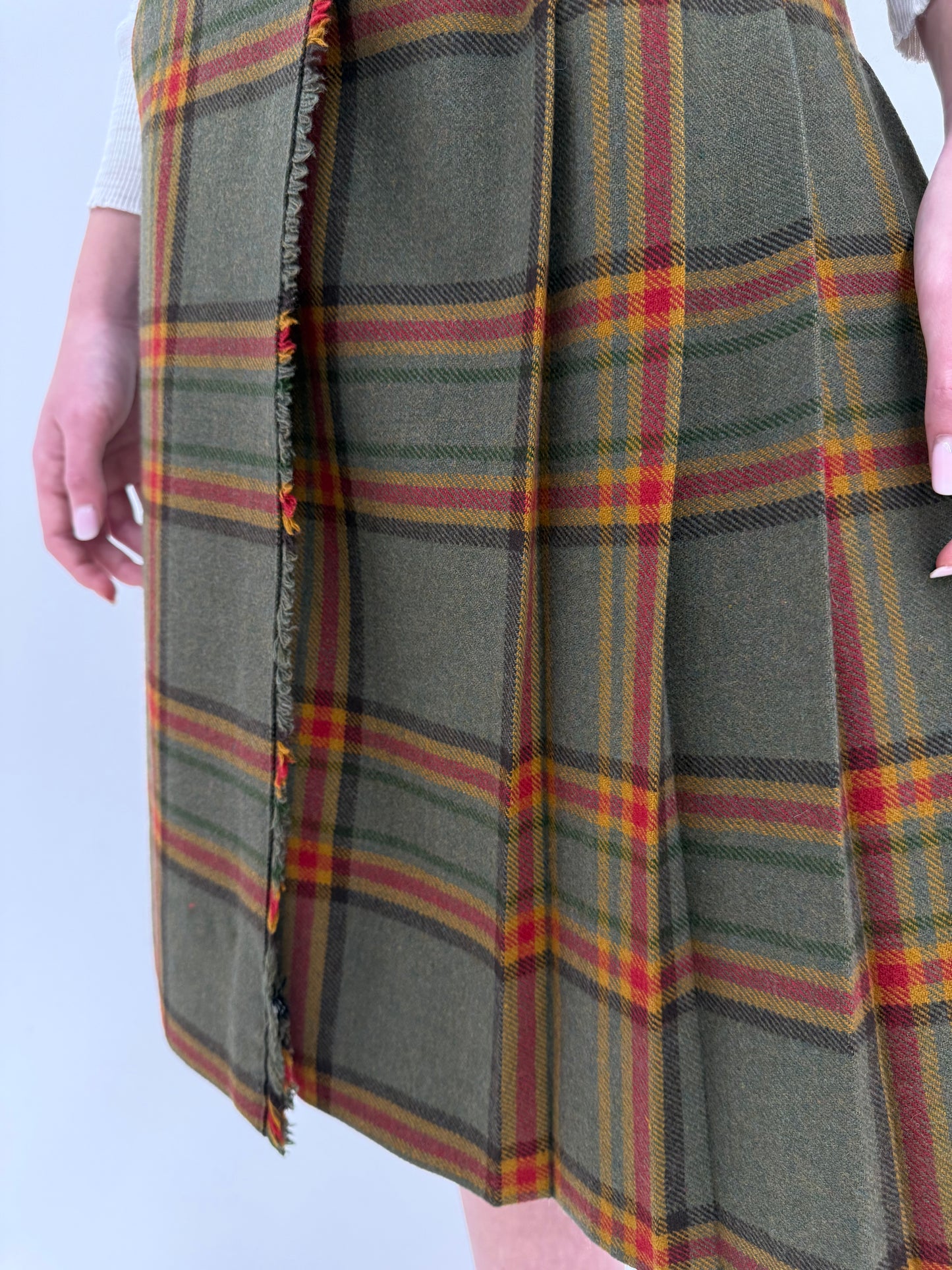 Fustă vintage plisata din Tartan de lana în combinație superbă de culori