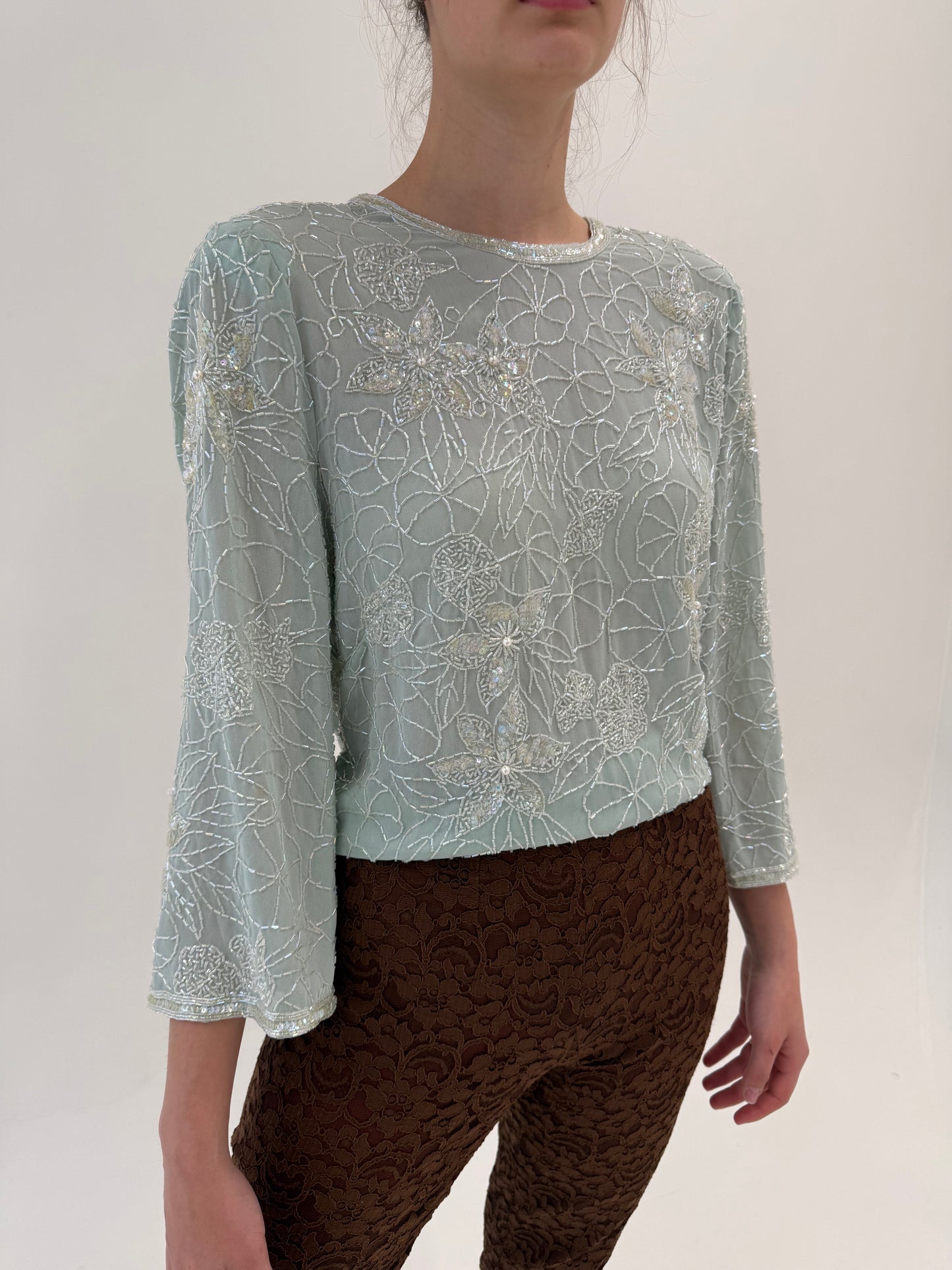 Top vintage bijuterie integral cu aplicații manuale excepționale mint green