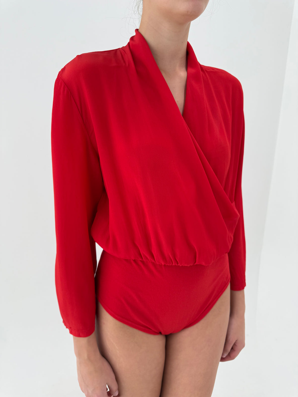 Body din mătase naturală cu bust petrecut drapat petite
