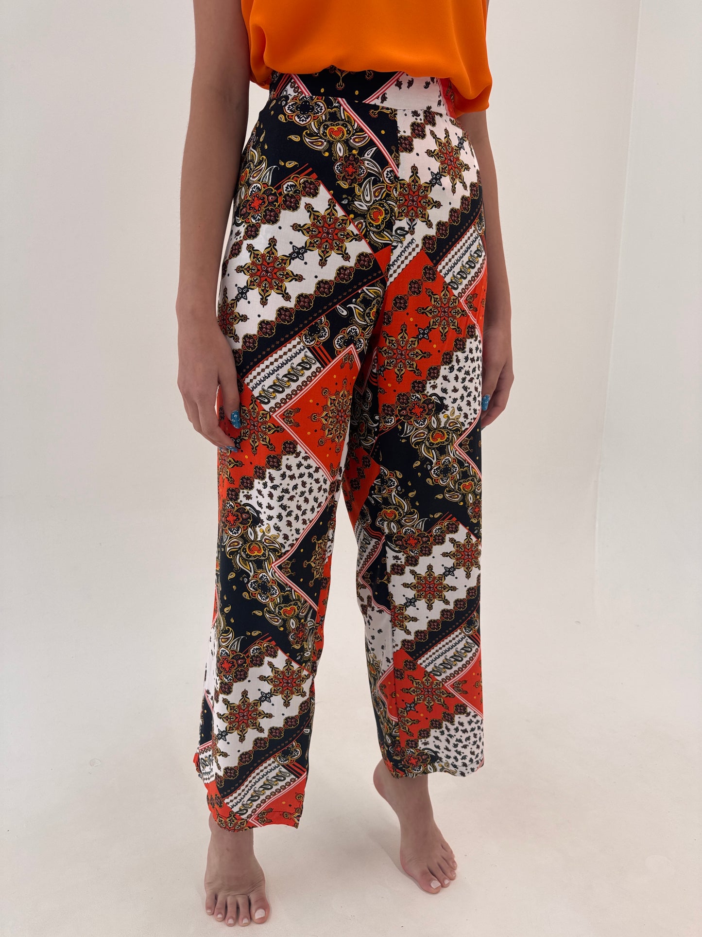 Pantaloni ultra vaporoși tall cu print baroc și talie elastică înaltă