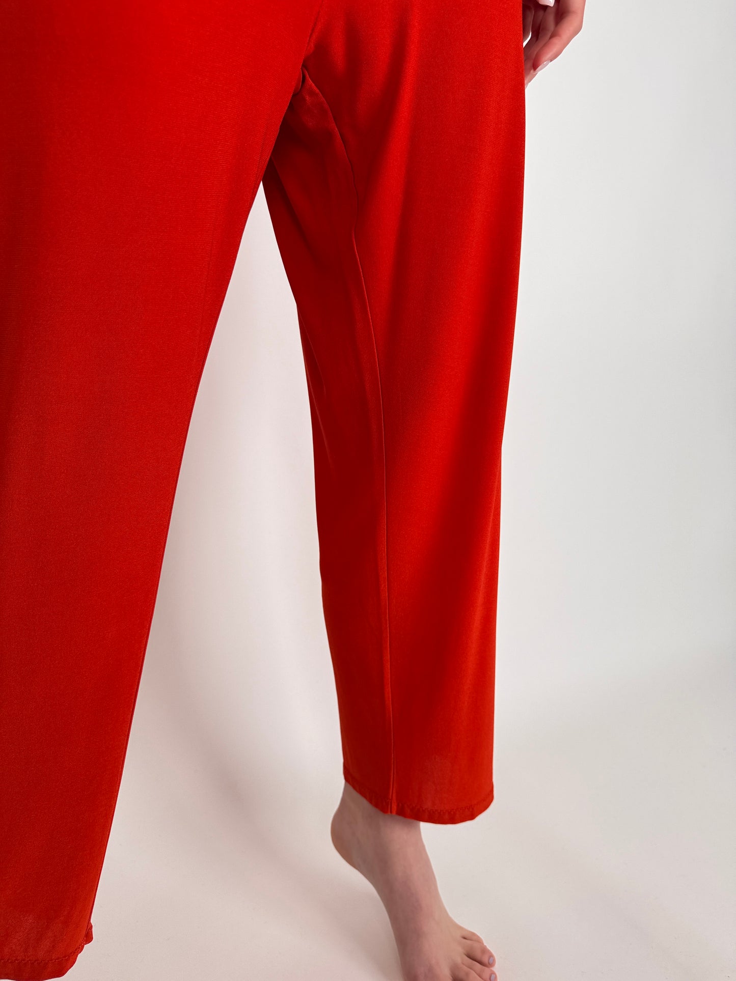 Pantaloni cherry red cu talie ultra înaltă elastică