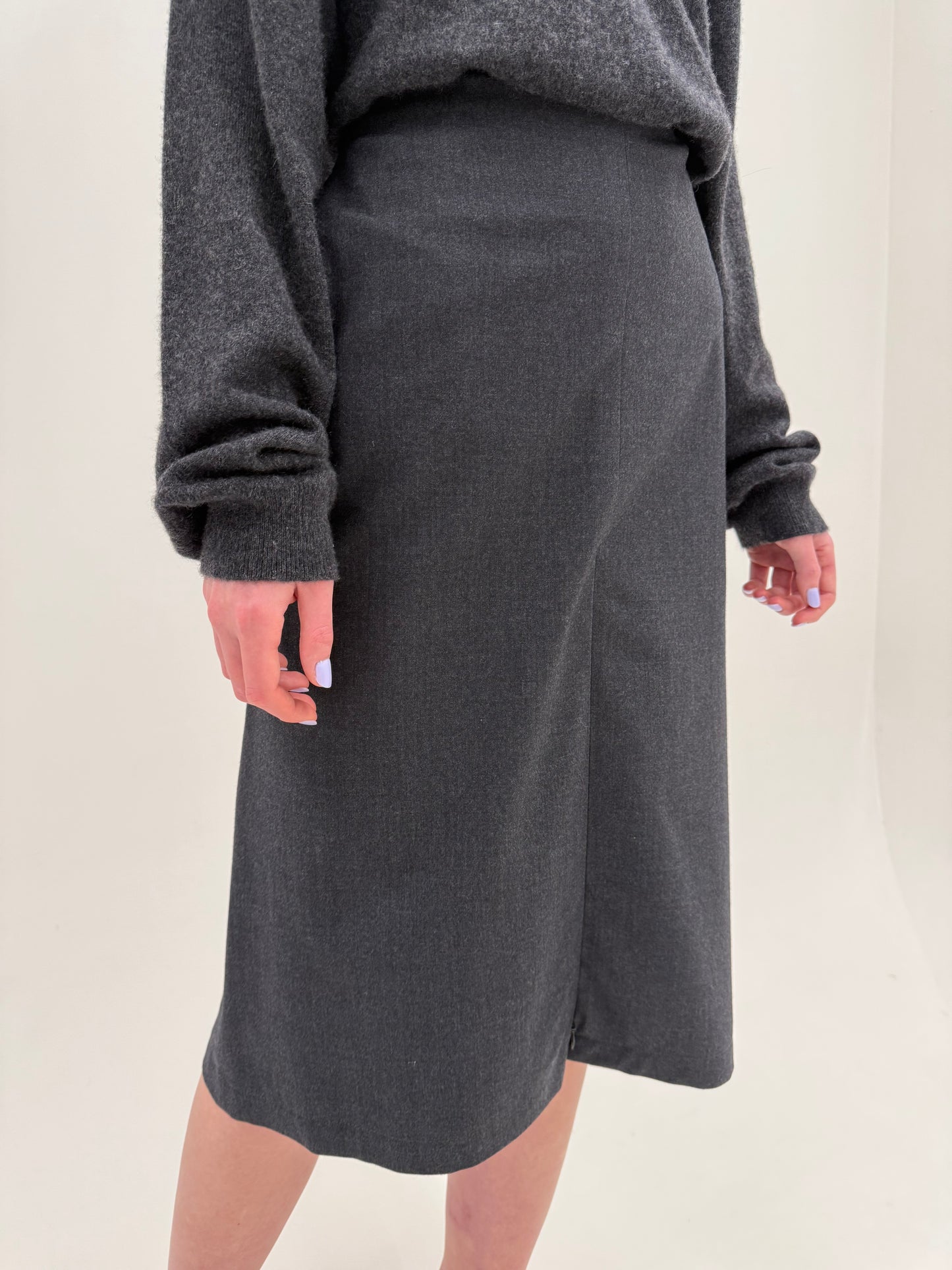 Fustă ultra luxury Jil Sander în croi specific brandului cu buzunare