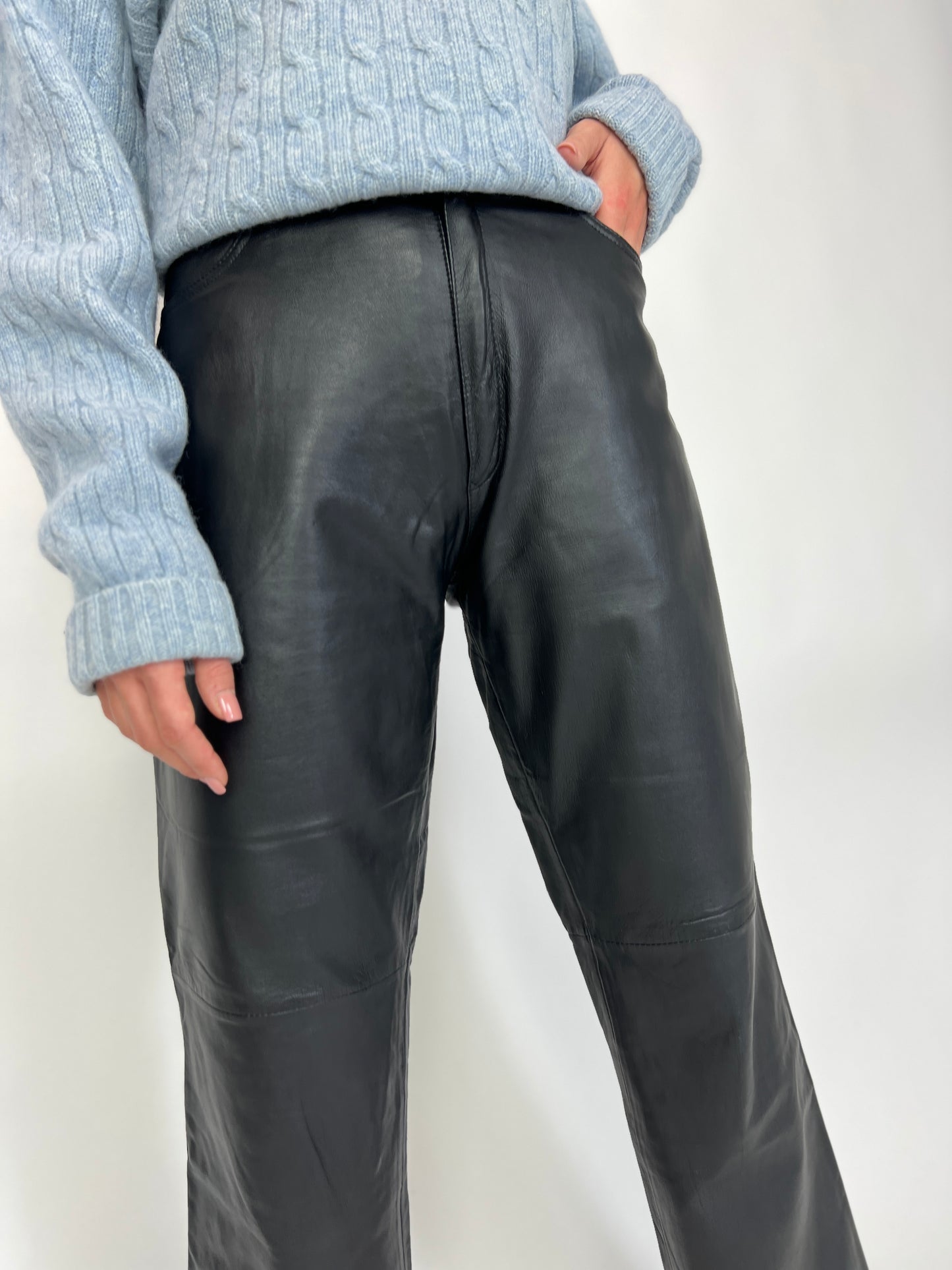 Pantaloni din piele naturală Nappa cu talie înaltă în croi bootcut