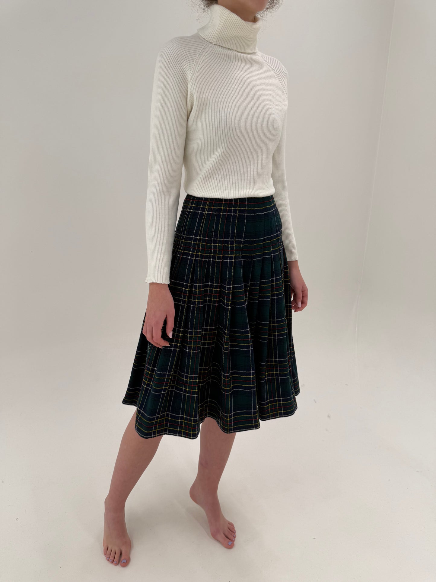 Fustă plisată din Tartan de lana în combinație clasică de culori